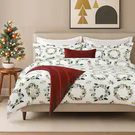CGK Linens - Luxury Soft Premium Christmas Duvet Cover Set - Zipper Closure & Matching Pillow Shams - King - Wreaths