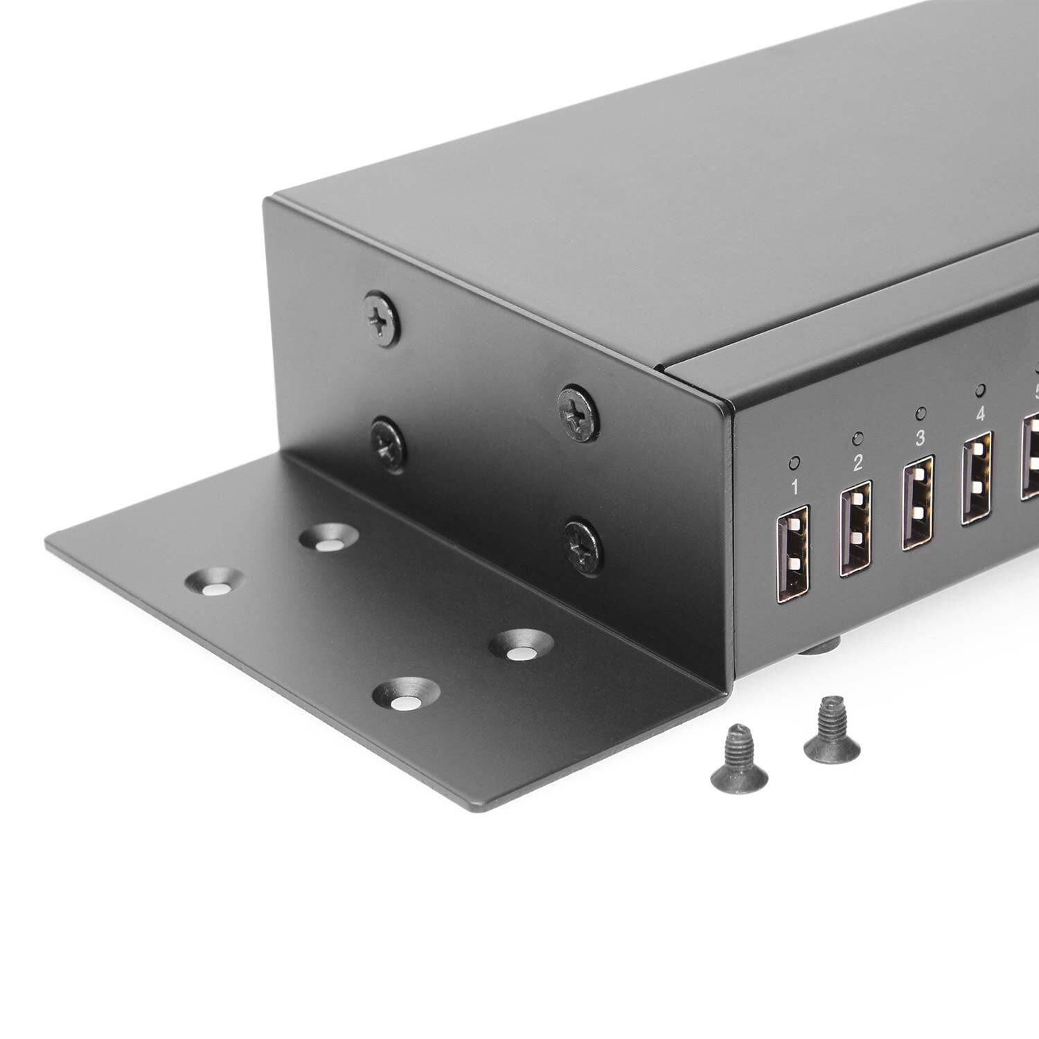 Alt View 1. USBGear - 20-Port USB Hub - High Power Charge & Sync Hub - LEDs - Surge Protection - 480Mbps - Includes Power Adapter - Black.