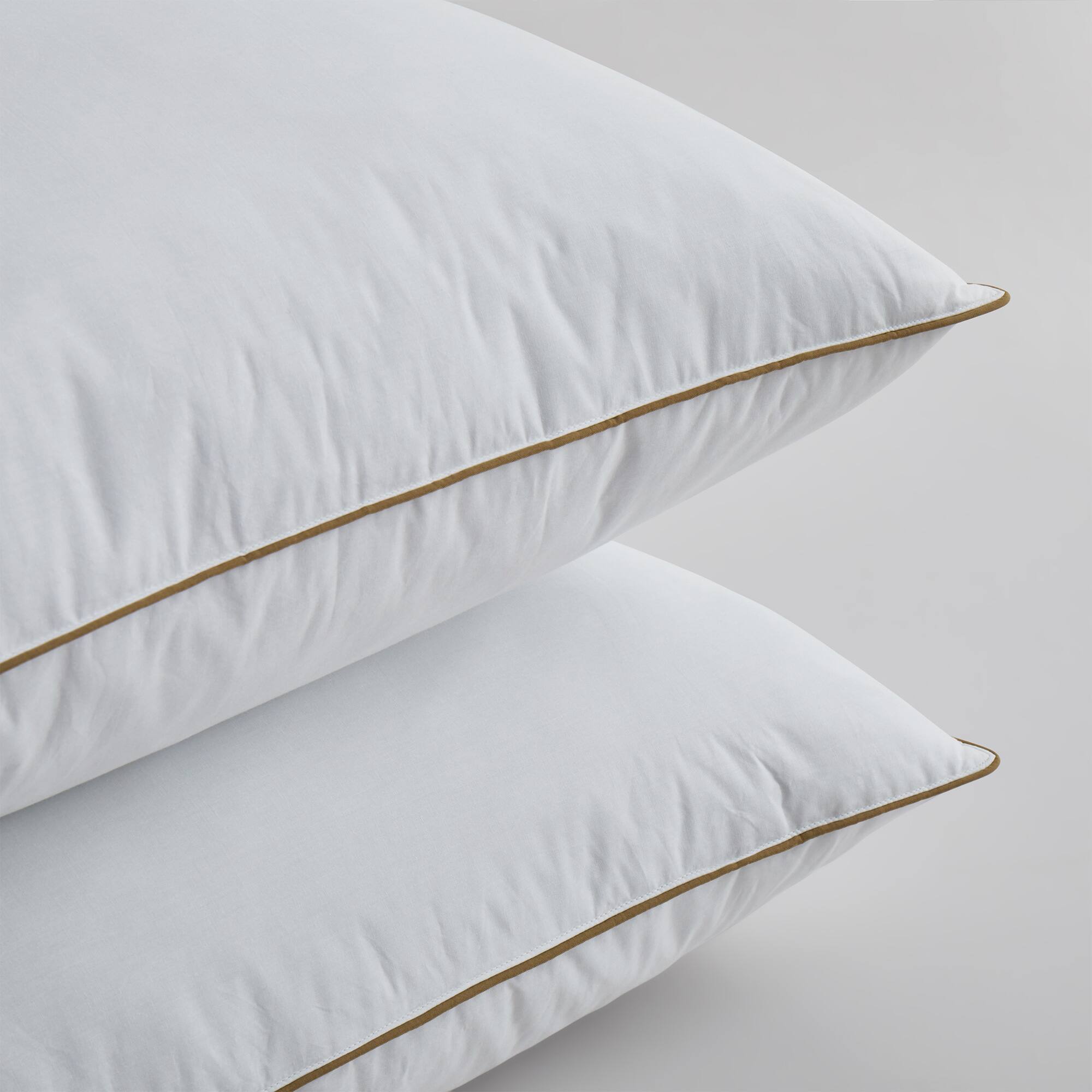 Left. Peace Nest - Peace Nest 2 Pack Medium Goose Feather Down Bed Pillows with Soft Cotton Cover - White.