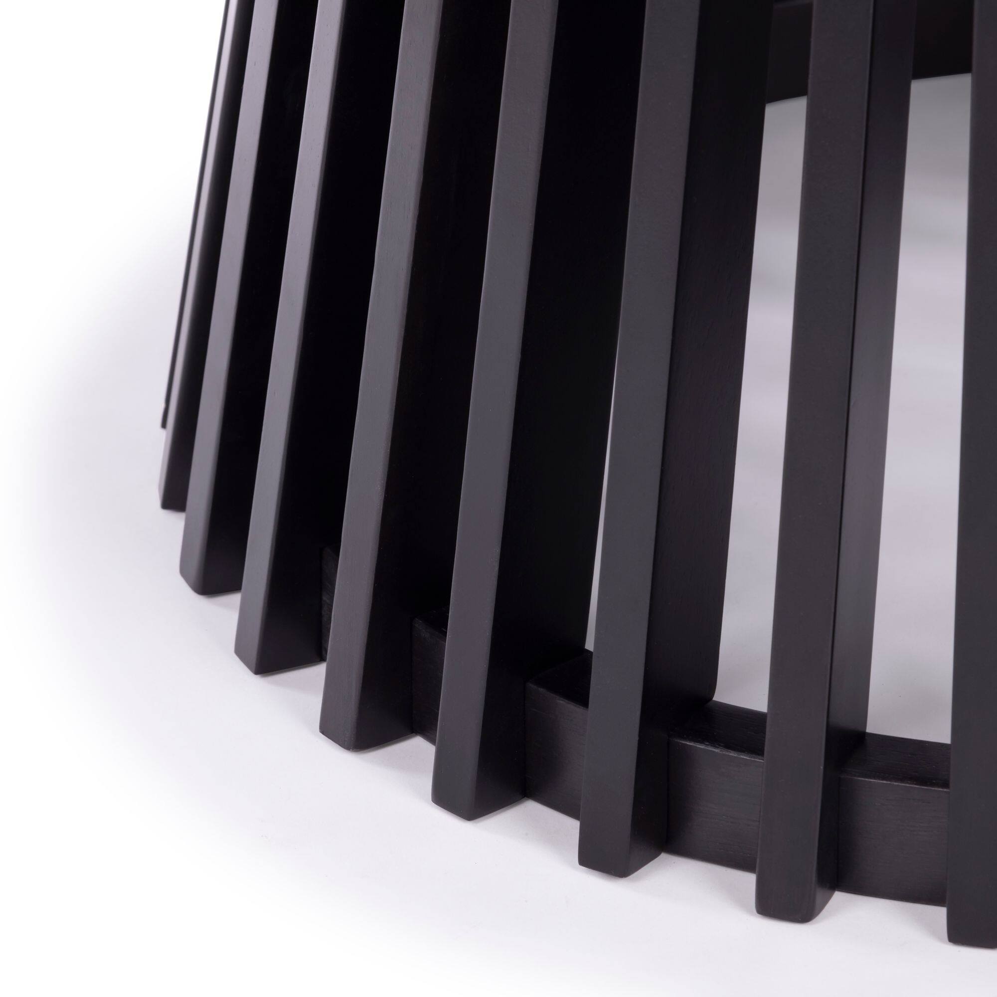 Alt View 4. Plank+Beam - Lido Round Dining Table (47in / 1194mm)|| Black - Black.