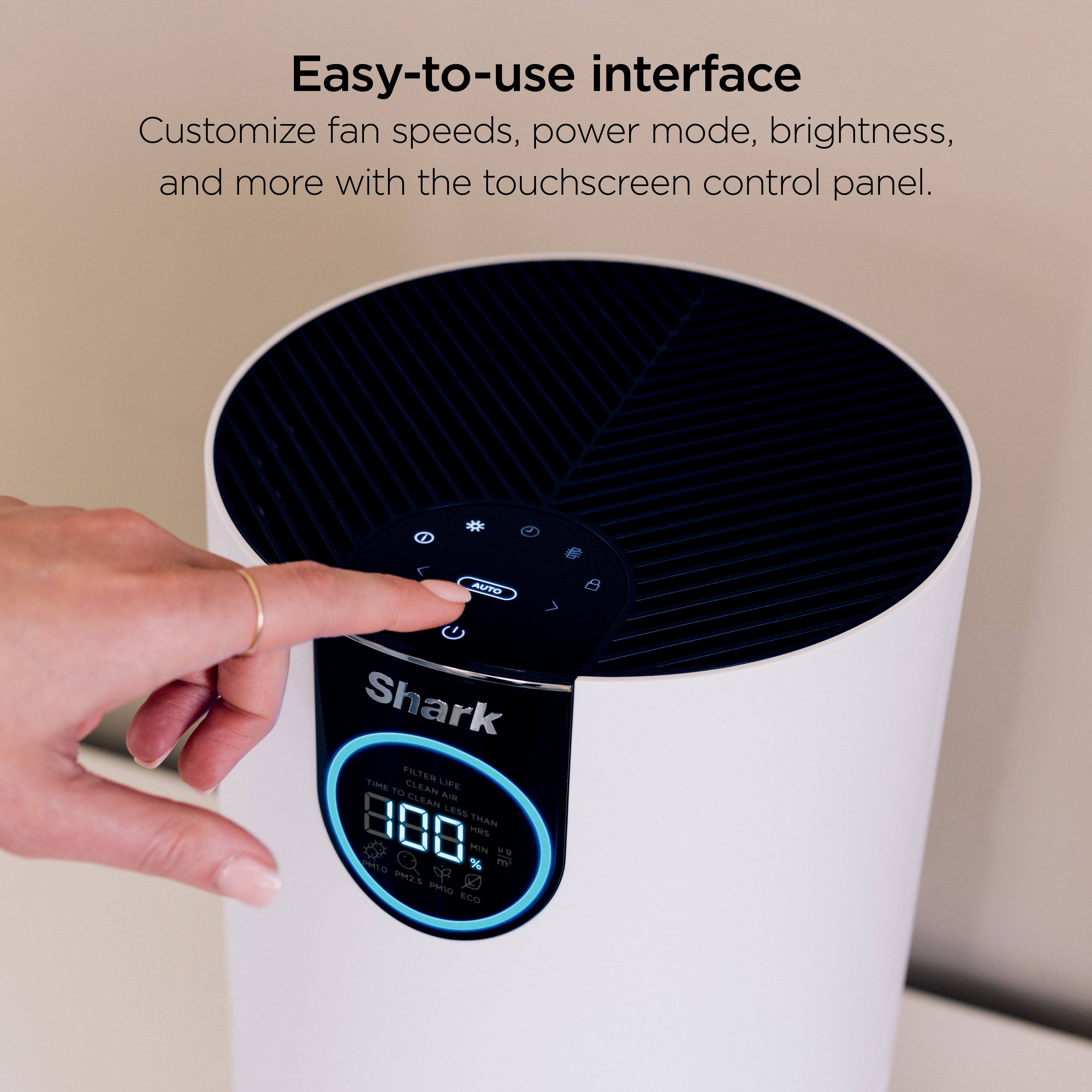 Easy-to-use interface  
Customize fan speeds, power mode, brightness, and more with the touchscreen control panel.