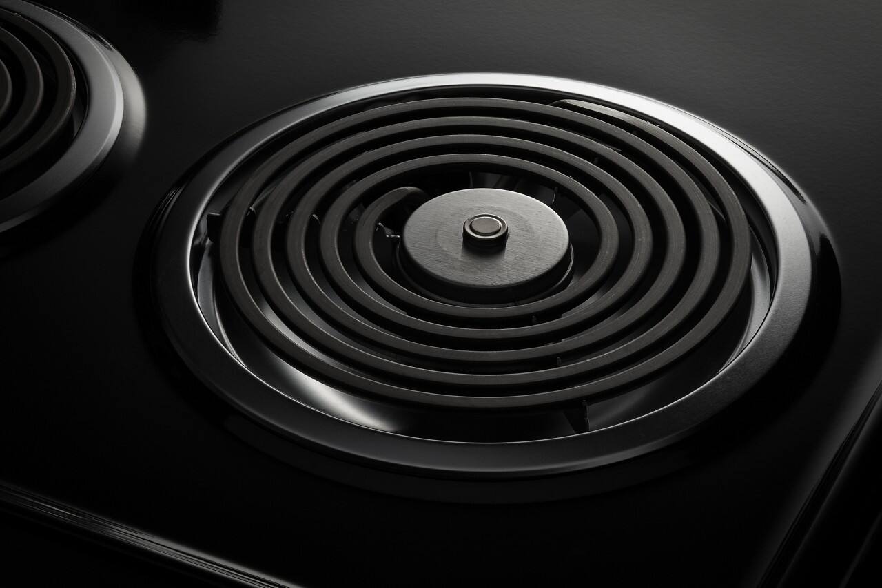 Alt View 2. Amana - 30-inch Electric Range with Bake Assist Temps - Stainless Steel.