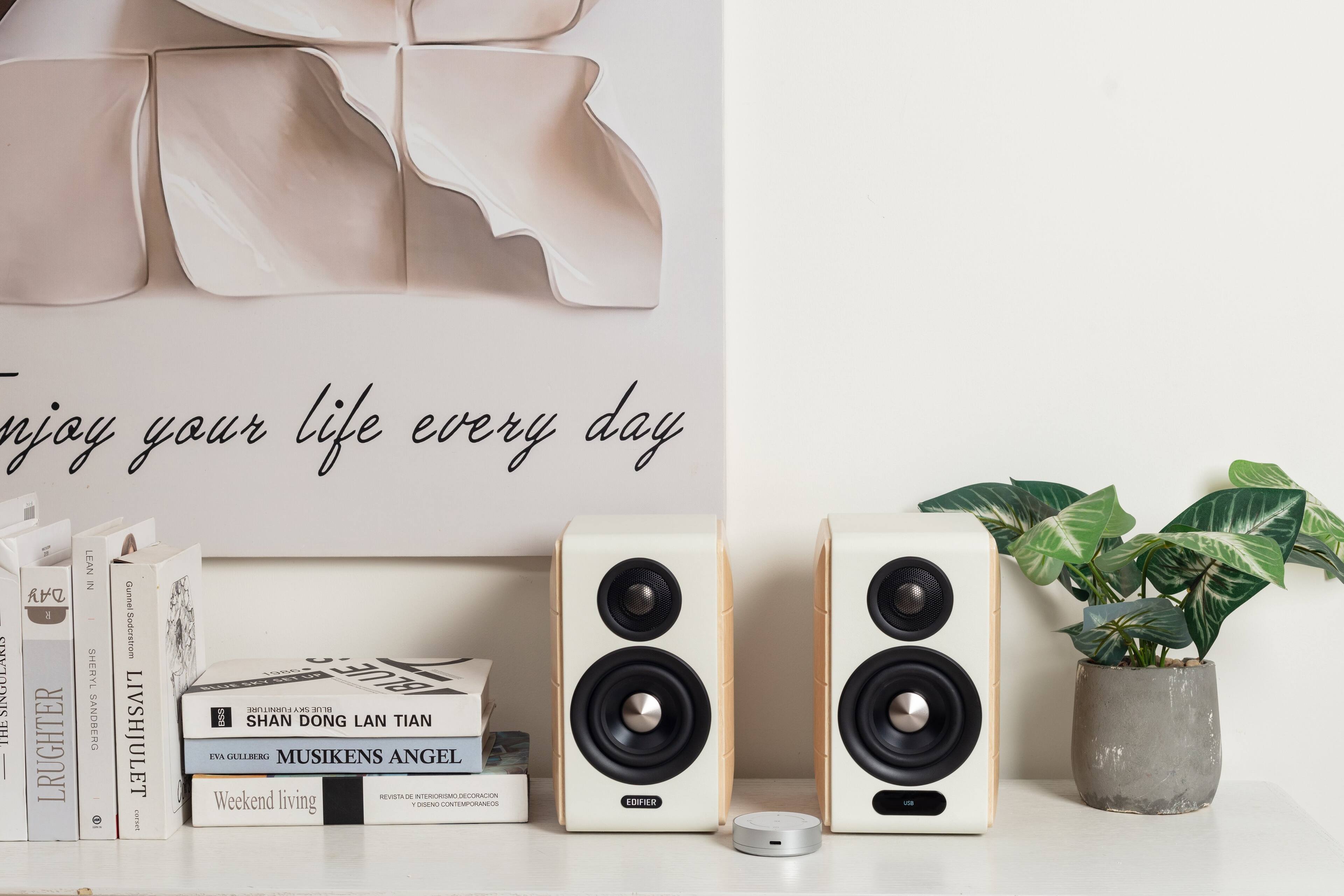 Edifier S880DBMKII Hi Res 2.0 Bookshelf Speakers (Pair) White