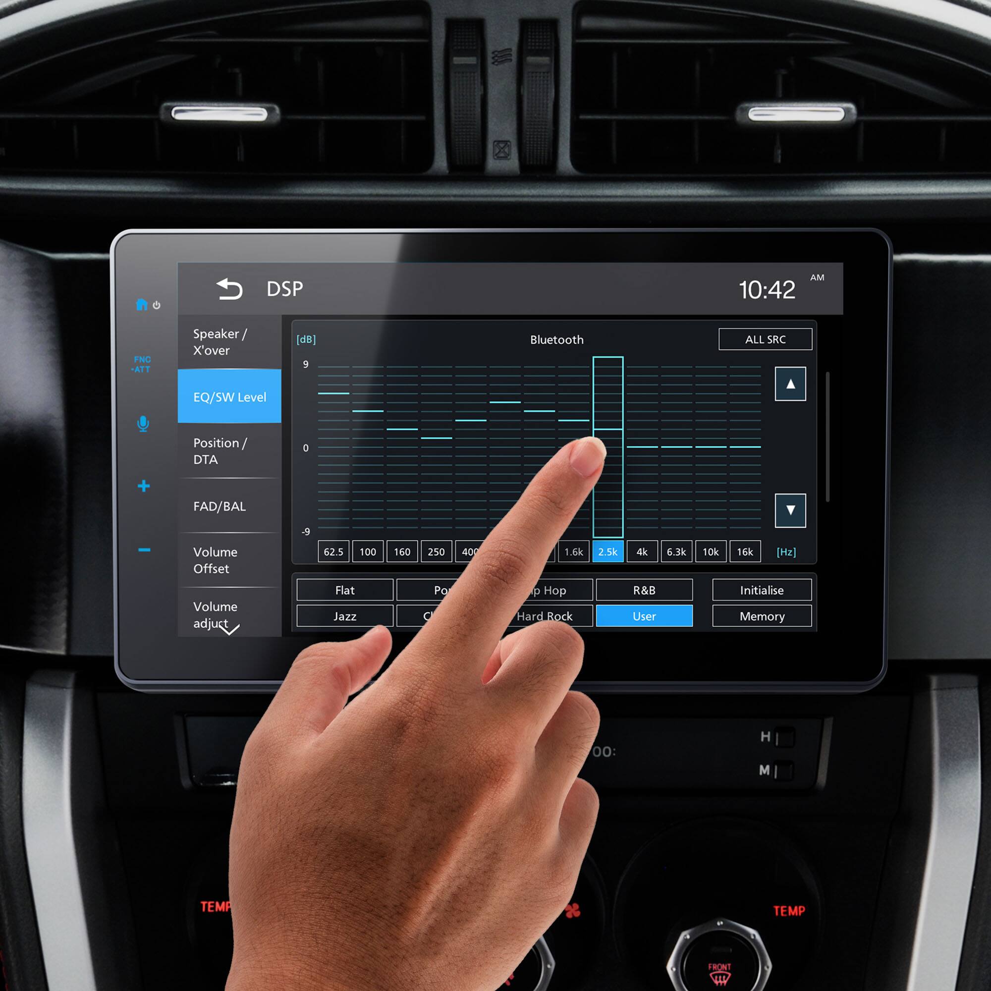 DSP AM 10:42 FNC ATT Speaker / X'over [dB] Bluetooth ALL SRC EQ/SW Level Position / DTA FAD/BAL Volume Offset 62.5 100 160 250 400 1.6k 2.5k 4k 6.3k 10k 16k [Hz] Volume adjust Flat Jazz Pop C P Hop Hard Rock R&B User Initialise Memory 00: H M TEMP TEMP FRONT