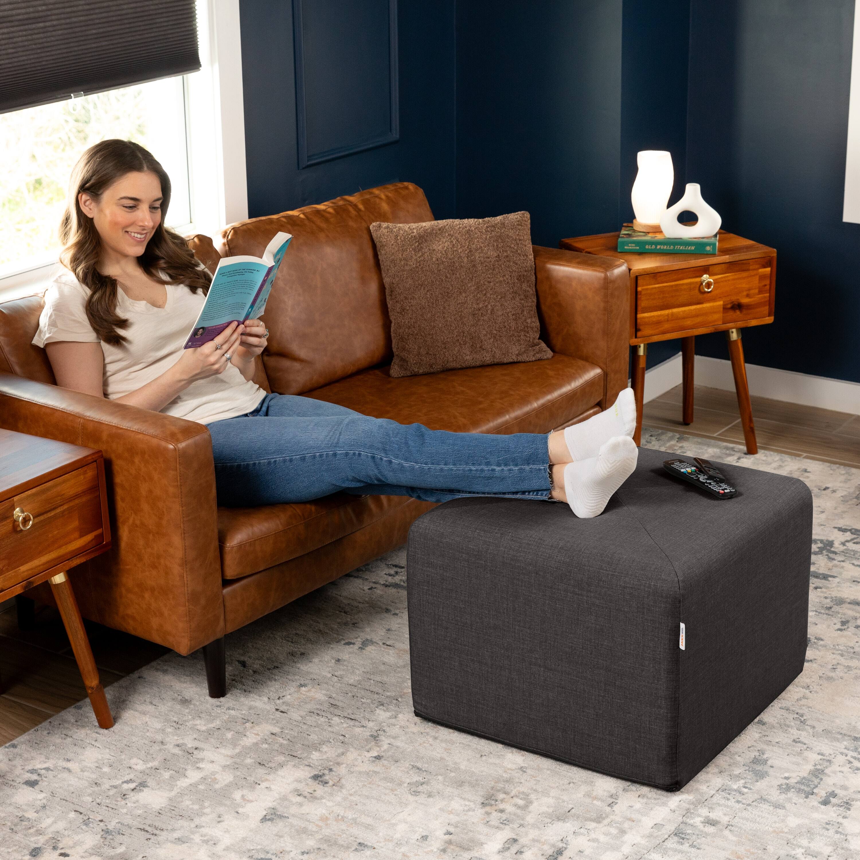 The text in the image is:

"ada - 4 aie"