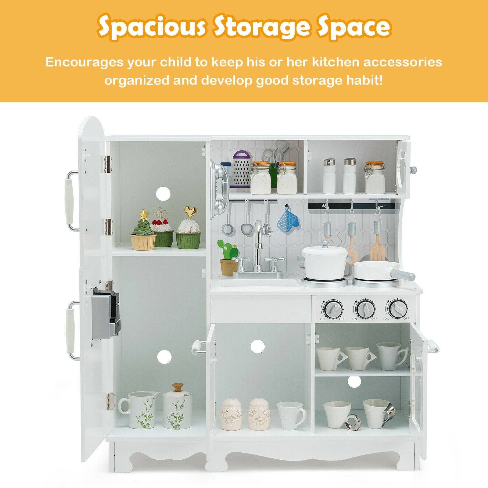 Spacious Storage Space  
Encourages your child to keep his or her kitchen accessories organized and develop good storage habit!