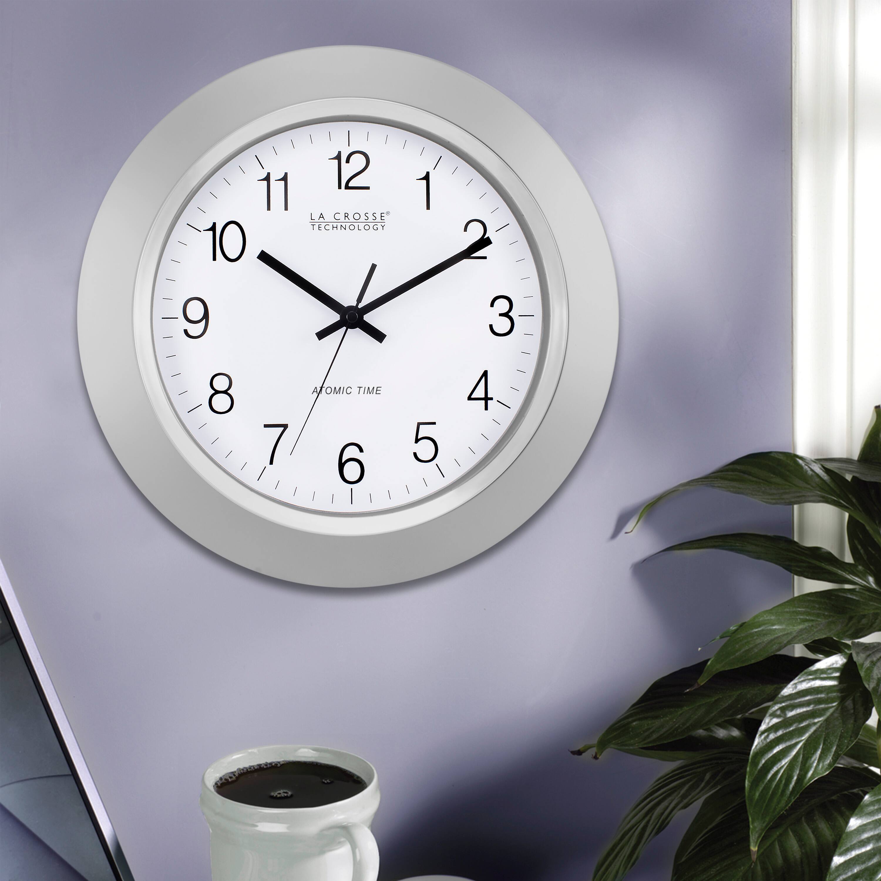 12 11 1 LA CROSSE TECHNOLOGY 10 9 8 ATOMIC TIME 7 6 5 4 3 2