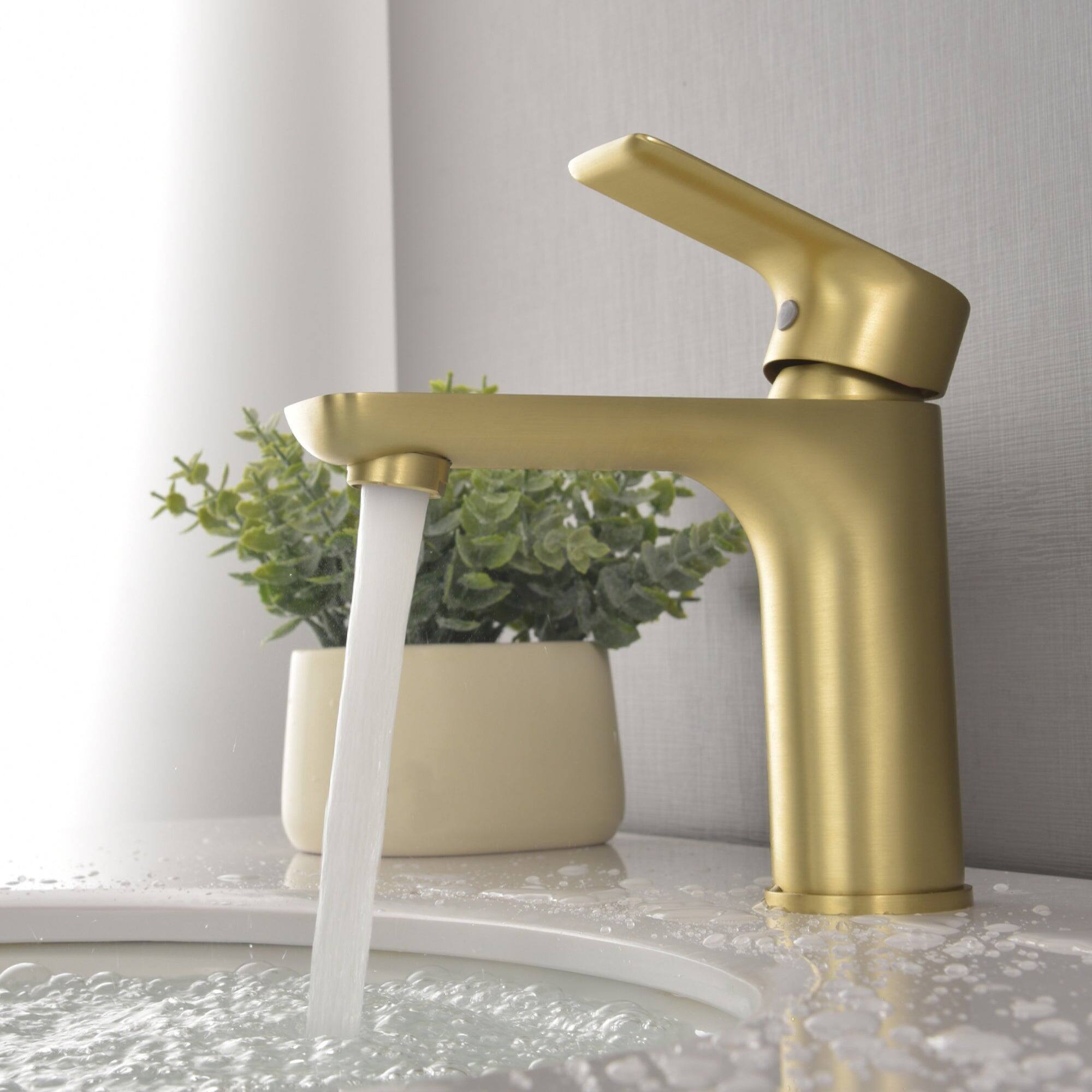 Single Hole Single Handle Bathroom Faucet with cUPC Water Supply Lines