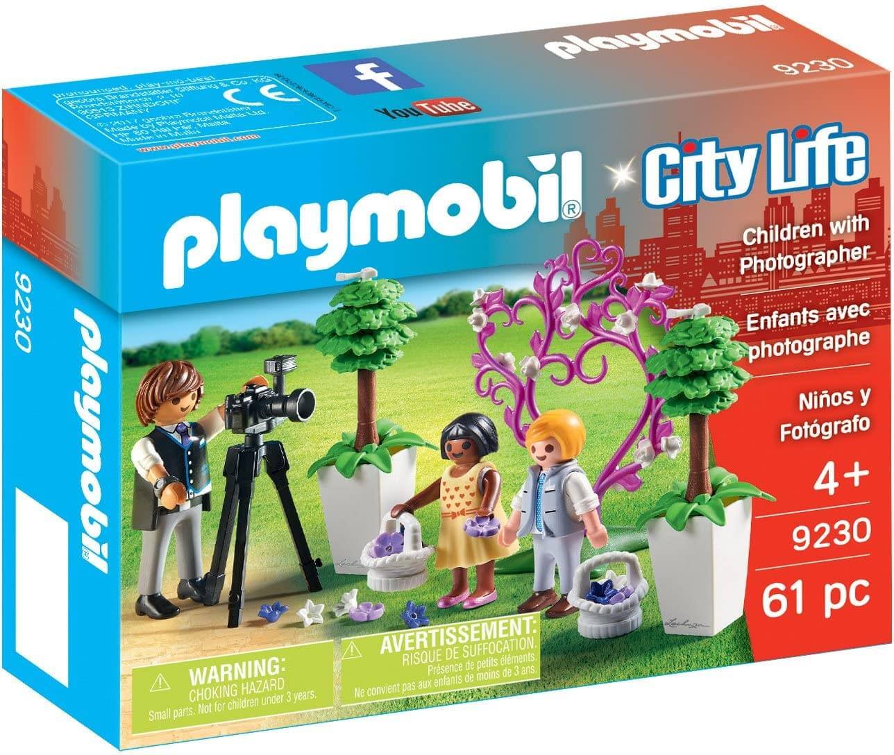 playmobil 9230 City Life  
Children with Photographer  
Enfants avec photographe  
Niños y Fotógrafo  
4+  
61 pc  

WARNING: CHOKING HAZARD - Small parts. Not for children under 3 years.  
AVERTISSEMENT: RISQUE de suffocation. Présence de petits éléments. Ne convient pas aux enfants de moins de 3 ans.