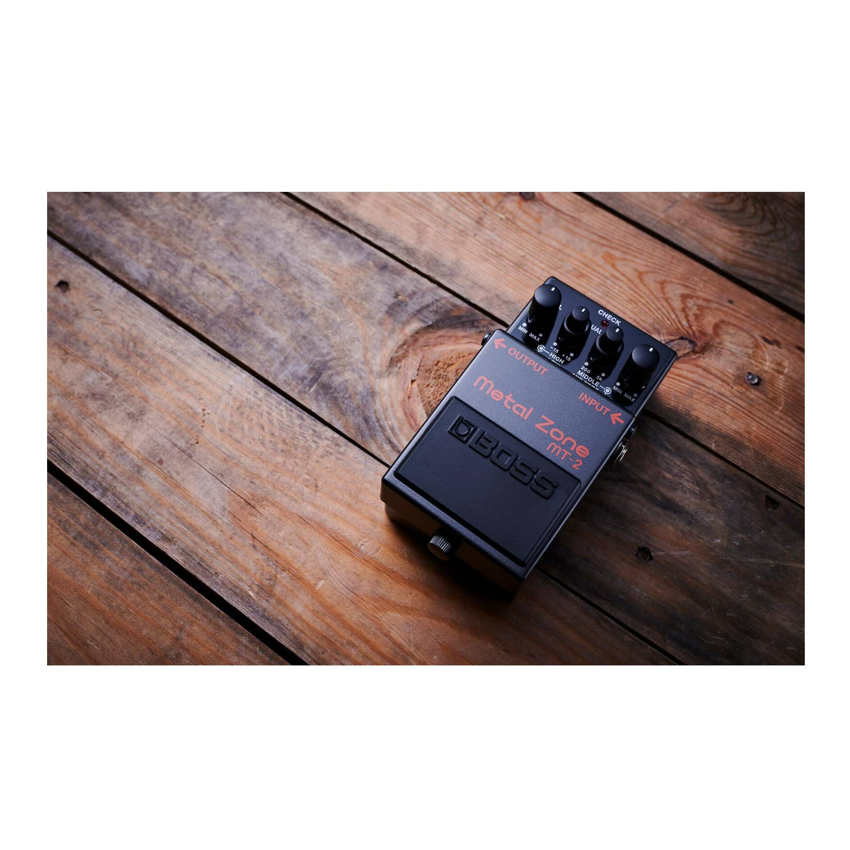 CHECK SAU i f 8 ... OUTPUT MICOLE - Metal Zone MT-2 INPUT f - DBOSS