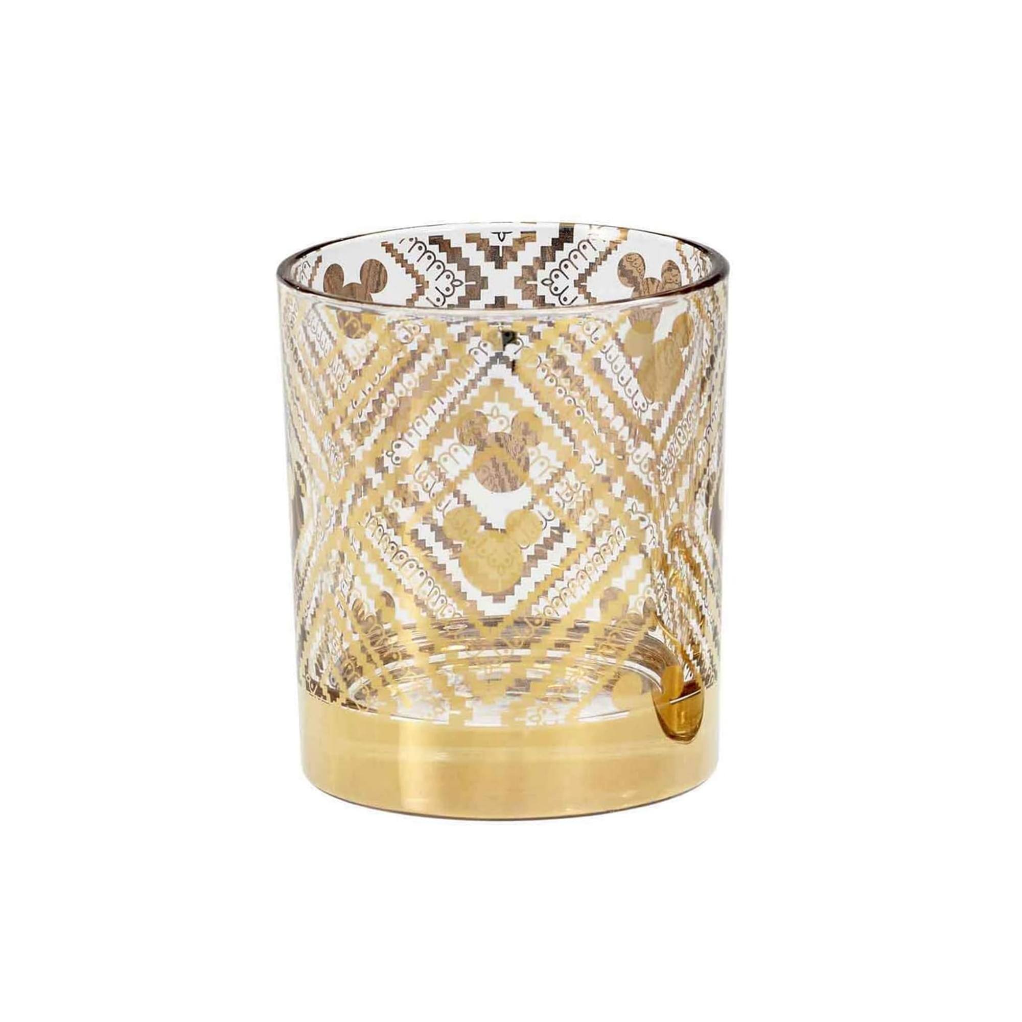 The text on the image appears to be a mix of numbers and letters, possibly indicating a code or reference number. Here is the corrected and grouped text:

V 0003 mg 90

2 E

i soope t

J booa

L