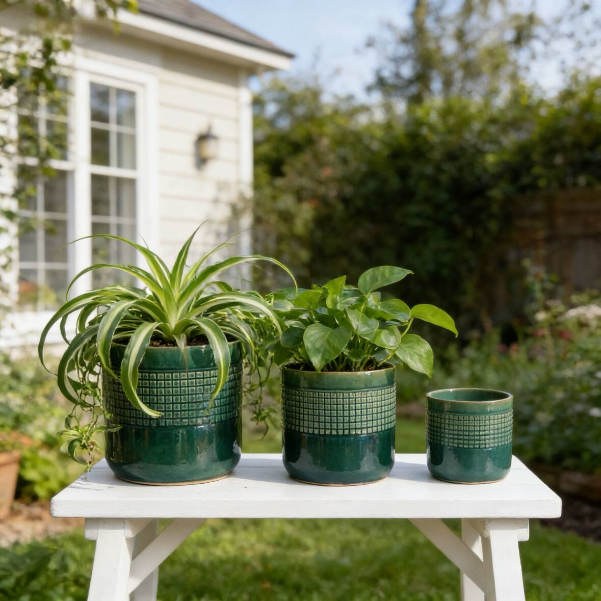 Angle. Loheer - Loheer Ceramic Planter Set Handmade Green Glazed Clay Planters Set of 3 with Drainage Holes for Herbs Succulents.