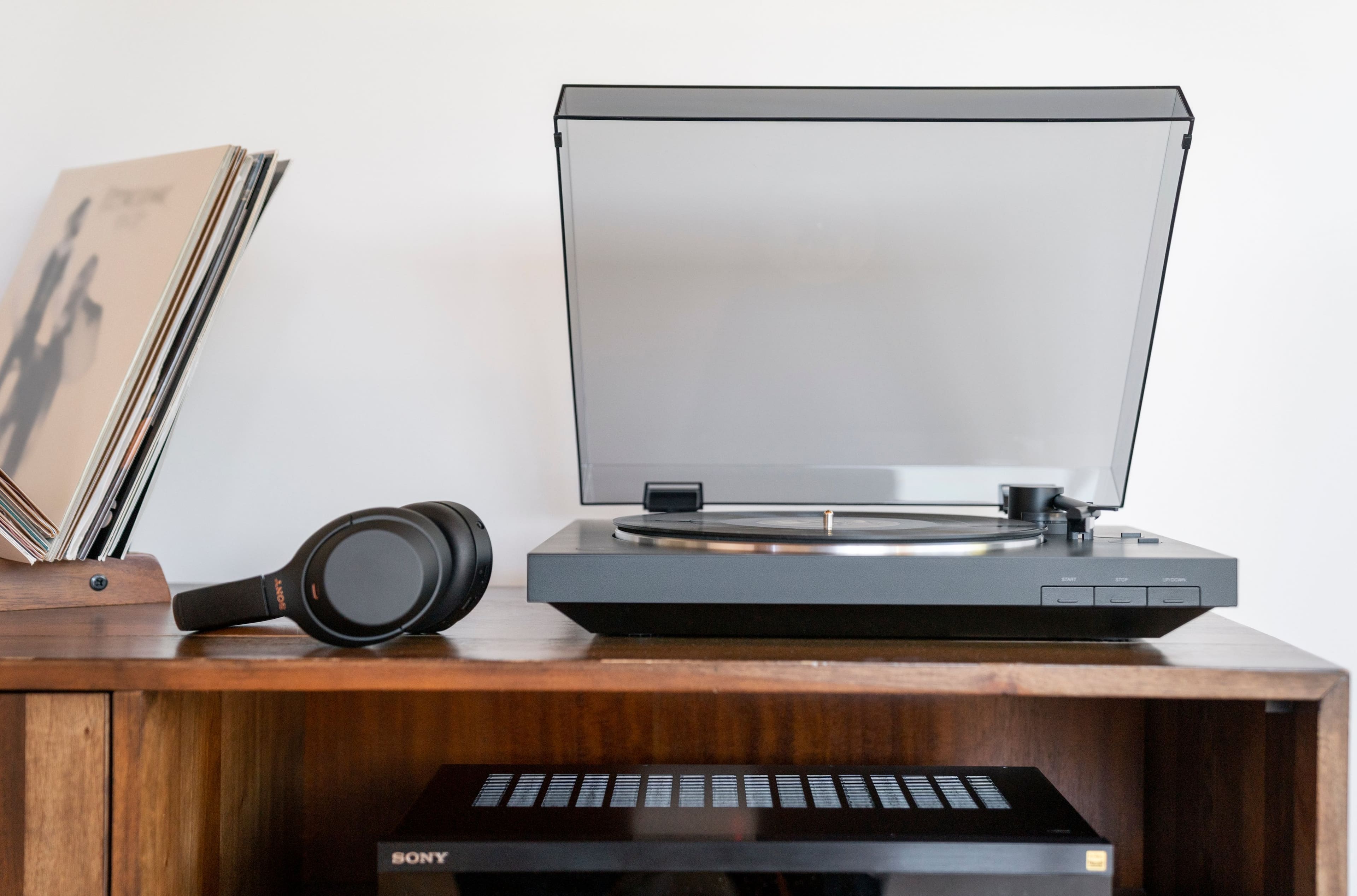 Alt View 20. Sony - Bluetooth Stereo Turntable - Black.