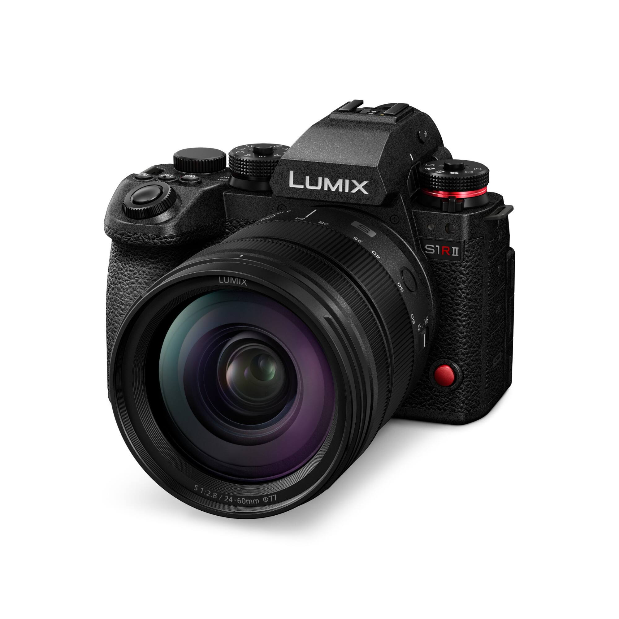 LUMIX  
S1RII  
LUMIX  
TELEX  
35  
40  
S 1:2.8 | 24-60mm 77