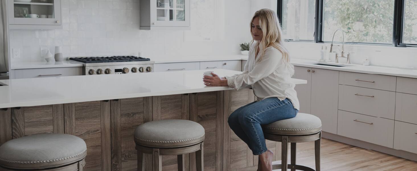 Angle. Maven Lane - 30" Alexander Backless Bar Stool in Reclaimed Oak Finish with Fabric Upholstery - Reclaimed Oak.