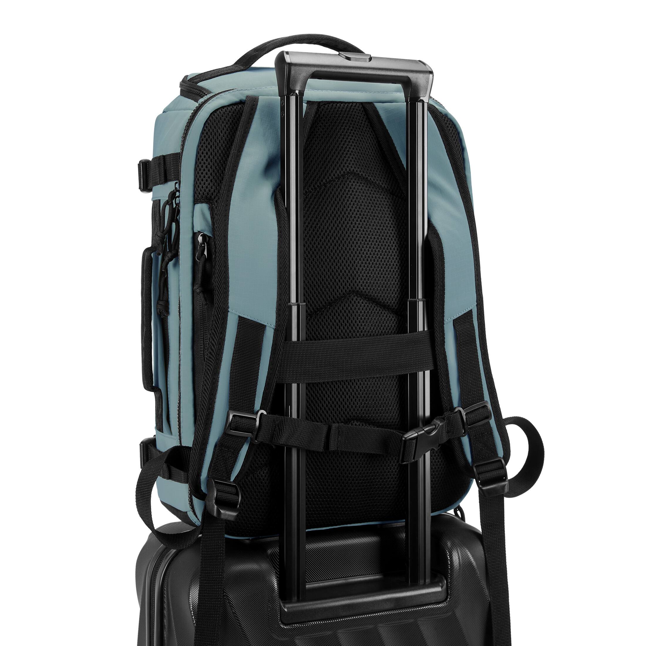 Left. Bagsmart - Blast 28L Travel Backpack fit 17 Inch Laptop Backpack with USB Port for Airplane Travel - Arona.