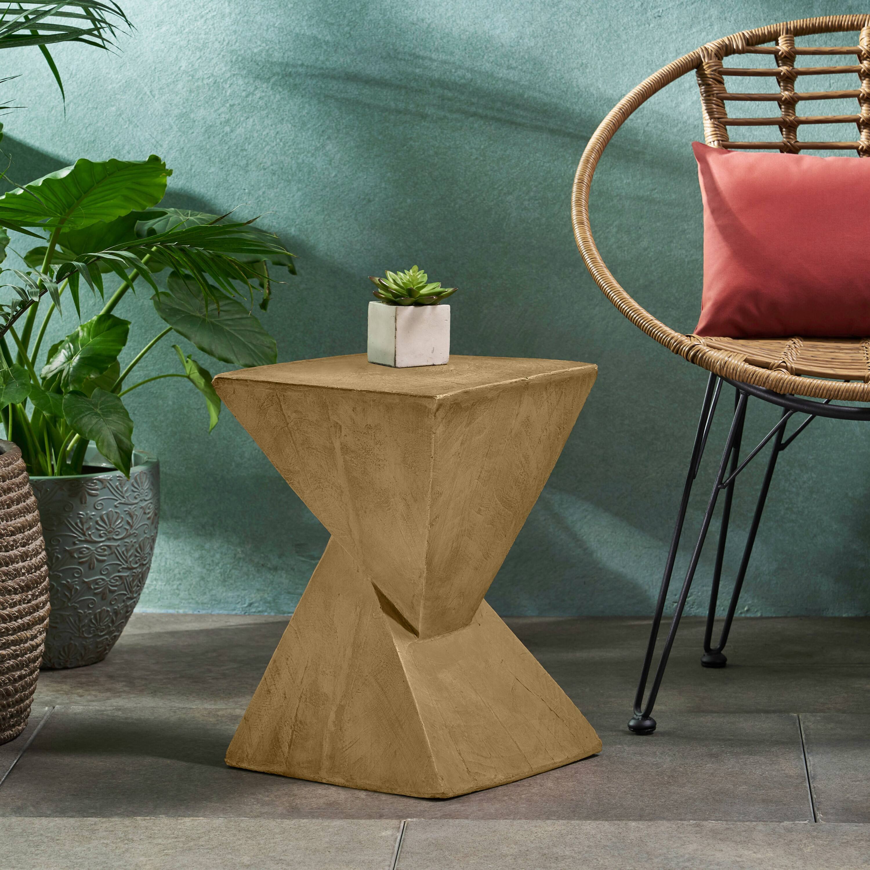 Left. APRILSOUL - GEOMETRIC MGO SIDE TABLE LIGHT NATURE COLOR - Light Natural.
