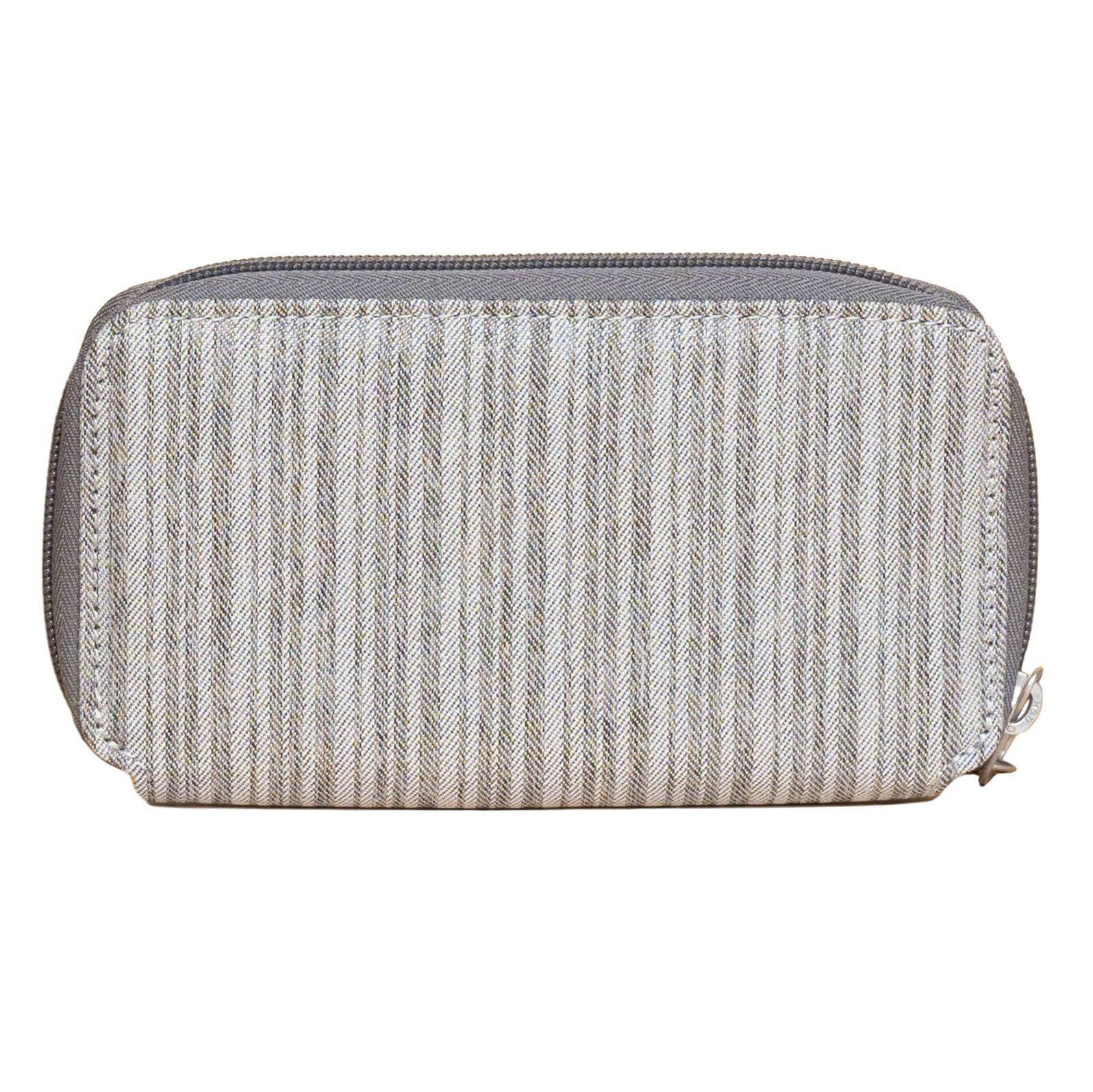 Back. Haiku - Haiku Intrepid RFID Blocking Wristlet - Gray Poplar.