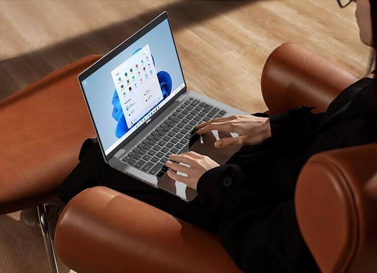 Alt View 2. Dell - Dell 5420 Latitude Laptop 14",Core i7-1185G7,16G DDR4, 512G, Windows 11 Pro - Silver.