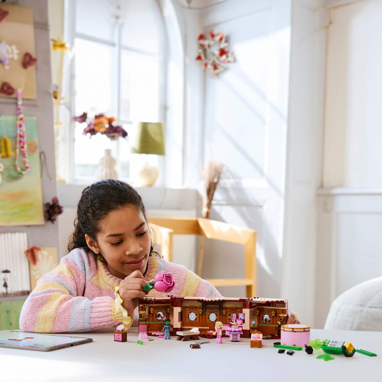 Alt View 12. LEGO - Wicked Glinda & Elphaba’s Dormitory Collectible Toys, Kids Witch Toys 75683.