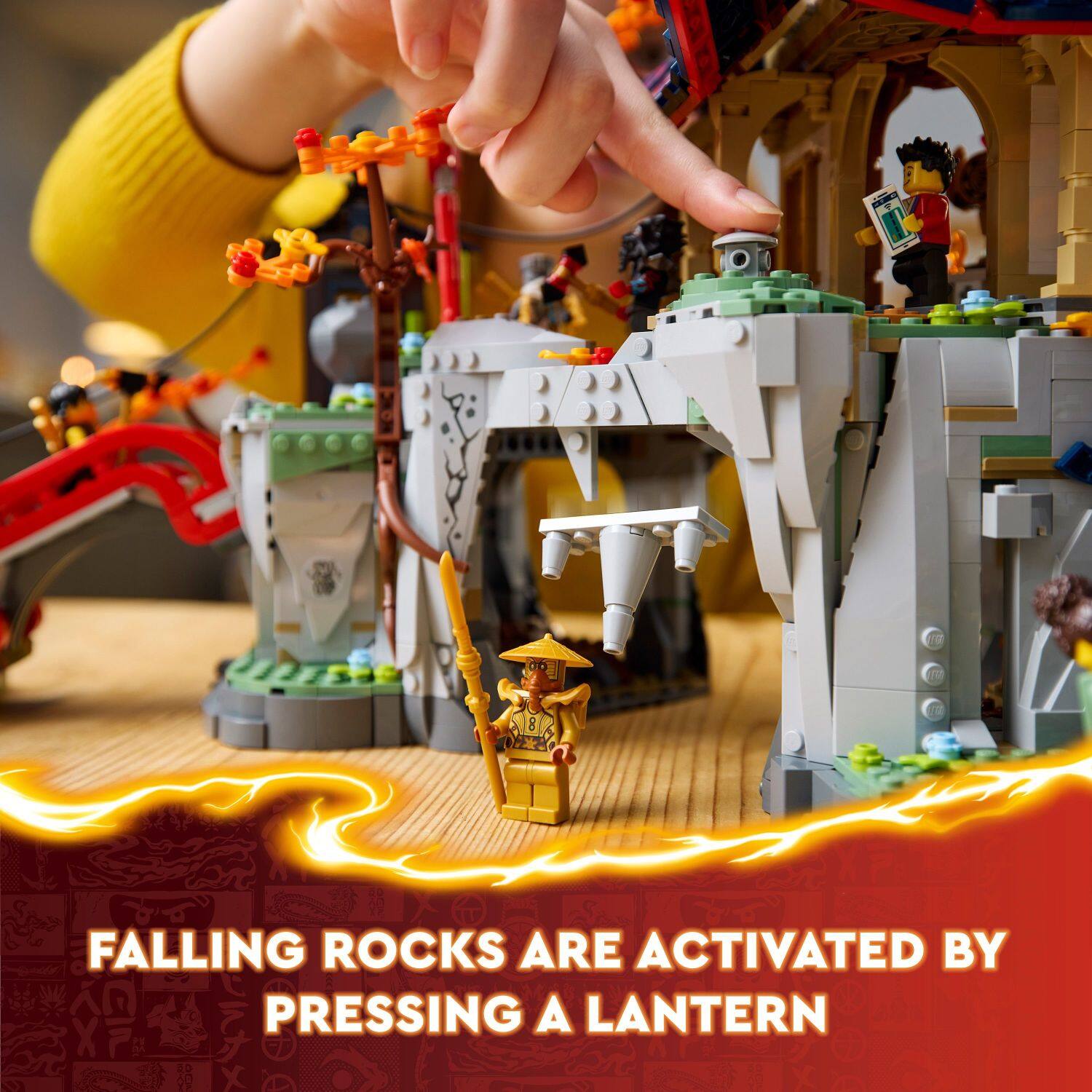 Falling rocks are activated by pressing a lantern.