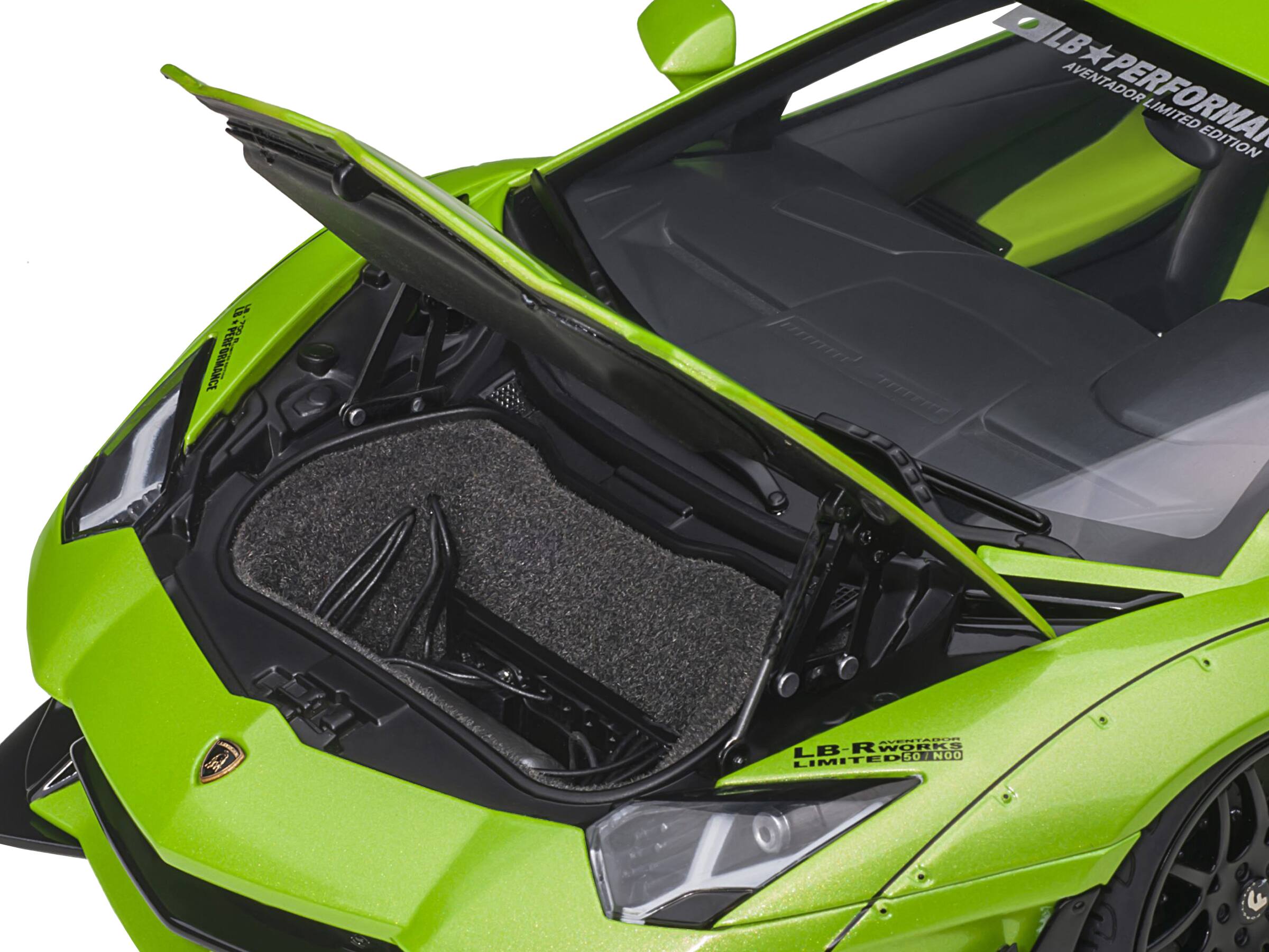 LB+PERFORMA  
AVENTADOR LIMITED EDITION  

LB+PERFORMA  
R WORKS LIMITED  
EDITION 50/100