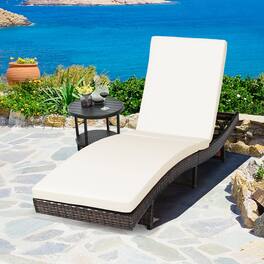 Gymax - Foldable Patio Rattan Chaise Lounge Chair w/5 Back Positions Cushion - White