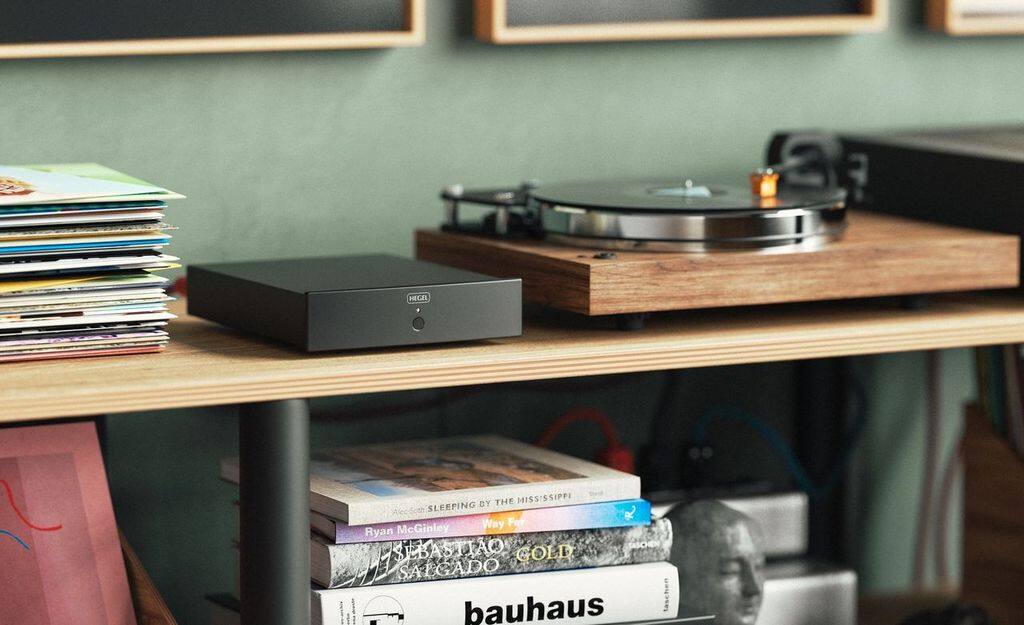 7 HEGH BY THE MISSISSIPPI SLEEPING Way Far Ryan McGinley SEBASTIAO GOLD SALGADO bauhaus taschen