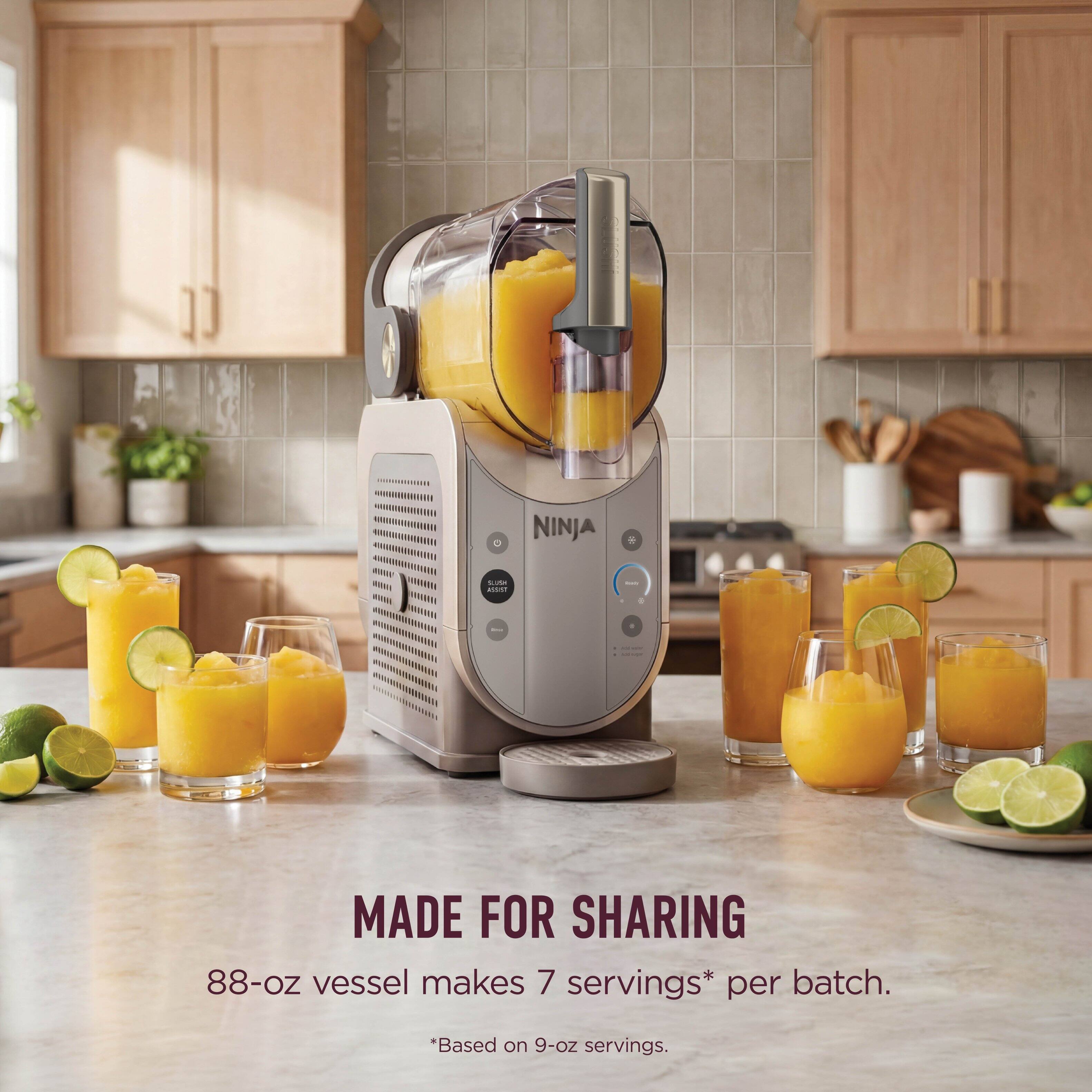 C NINJA + - - am I - MADE FOR SHARING  
88-oz vessel makes 7 servings* per batch.  
*Based on 9-oz servings.