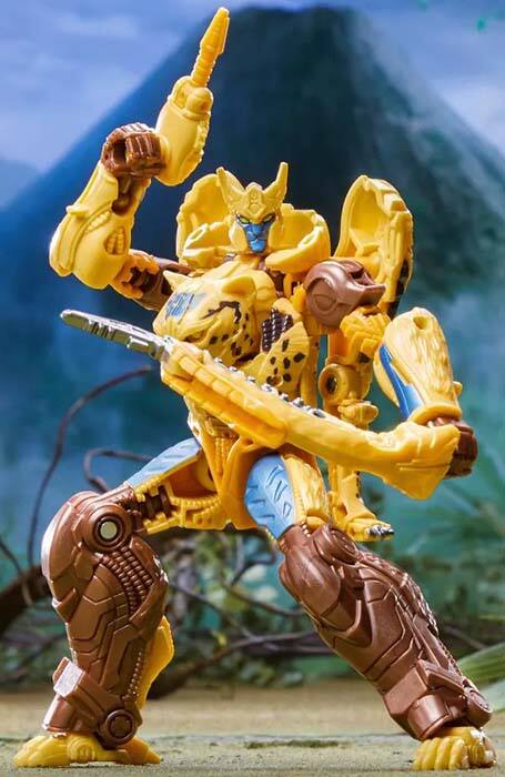 Alt View 7. Transformers - Jungle Mission 3-Pack Deluxe Class | Transformers Generations Buzzworthy Bumblebee.