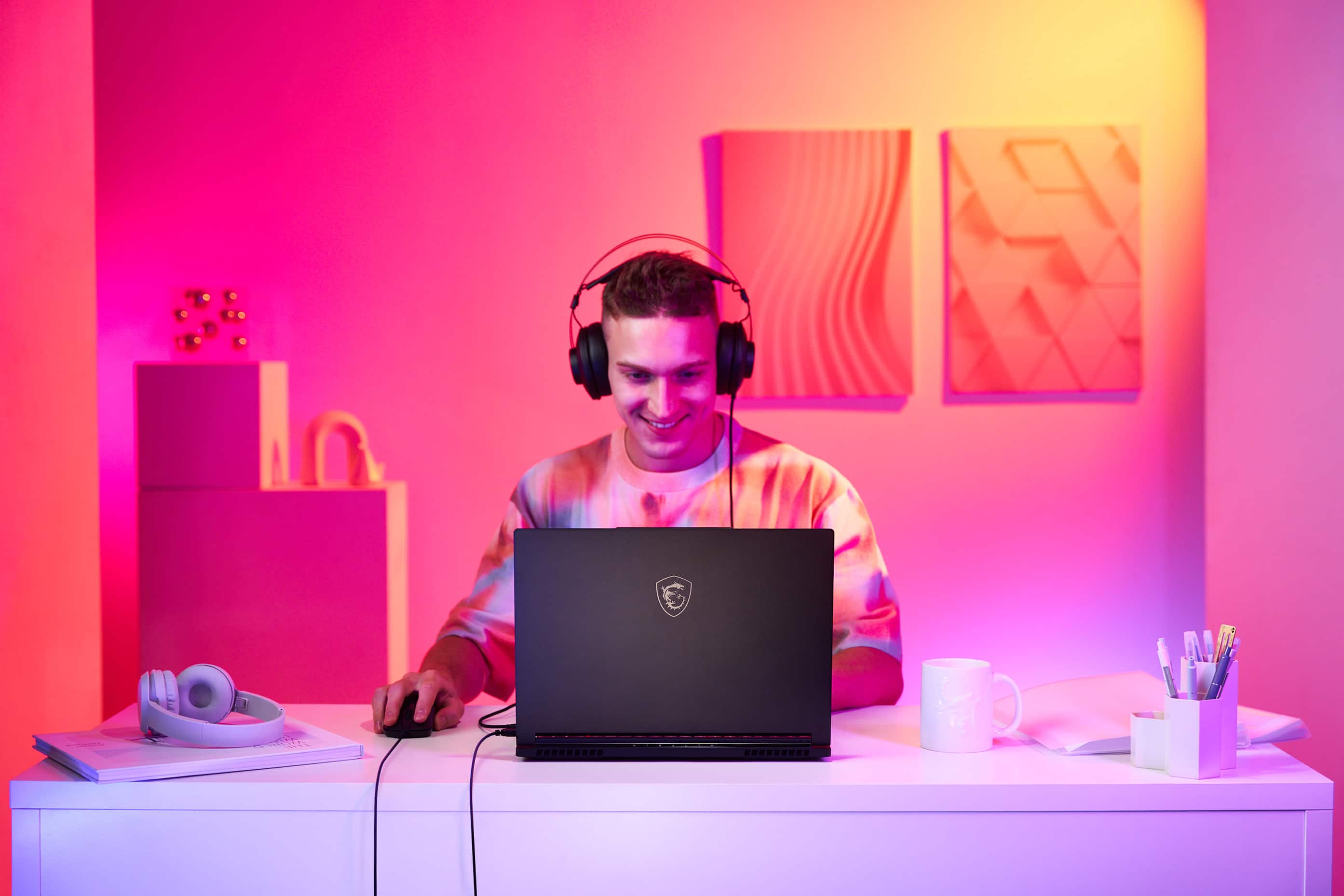 Alt View 14. MSI - Stealth A16 AI+ 16" 240 Hz Gaming Laptop QHD+ - AMD Ryzen AI 9 HX 370 with 32GB Memory - GeForce RTX 5070Ti - 2TB SSD - Core Black, Black.