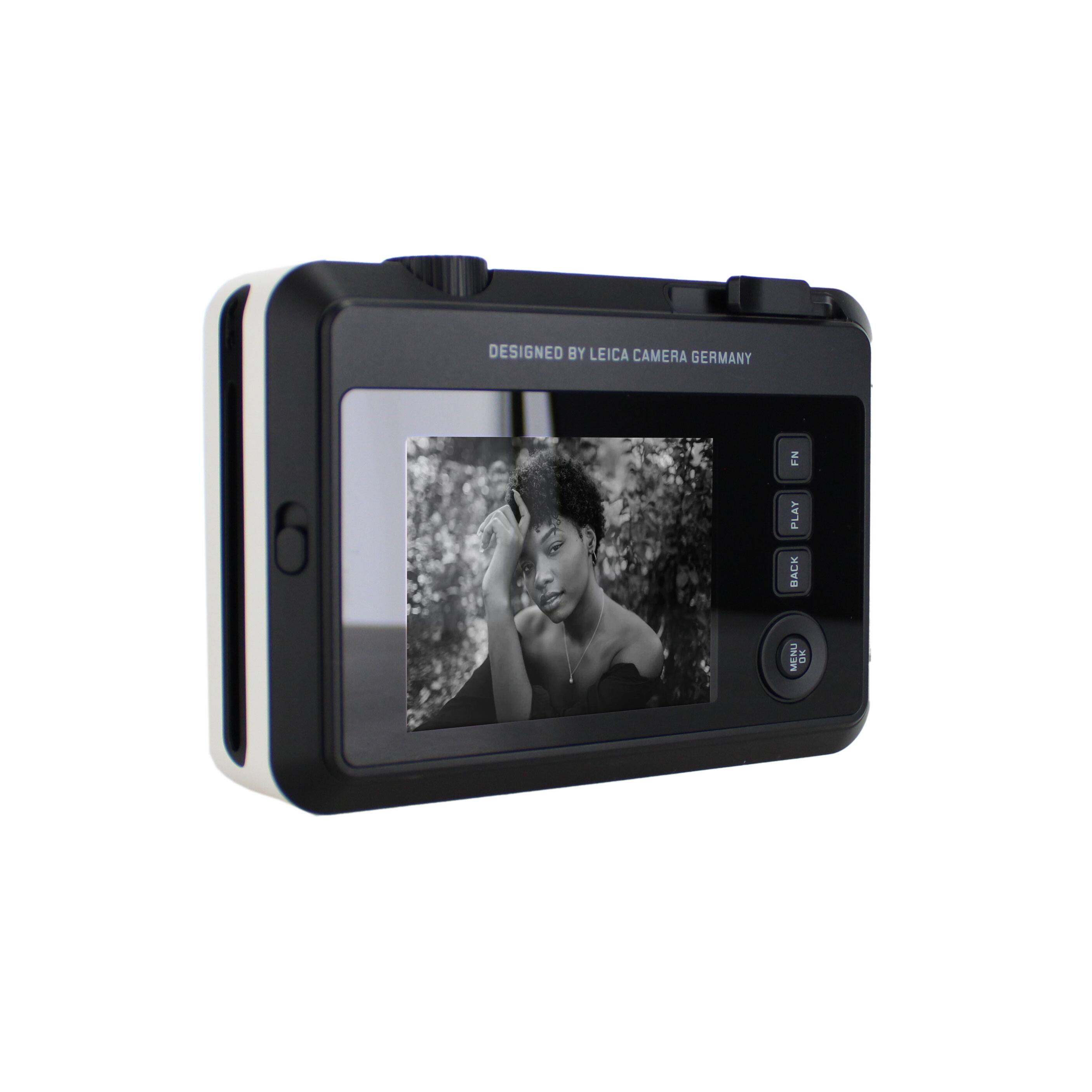 DESIGNED BY LEICA CAMERA GERMANY

PLAY BACK

FN

MENU

BACK