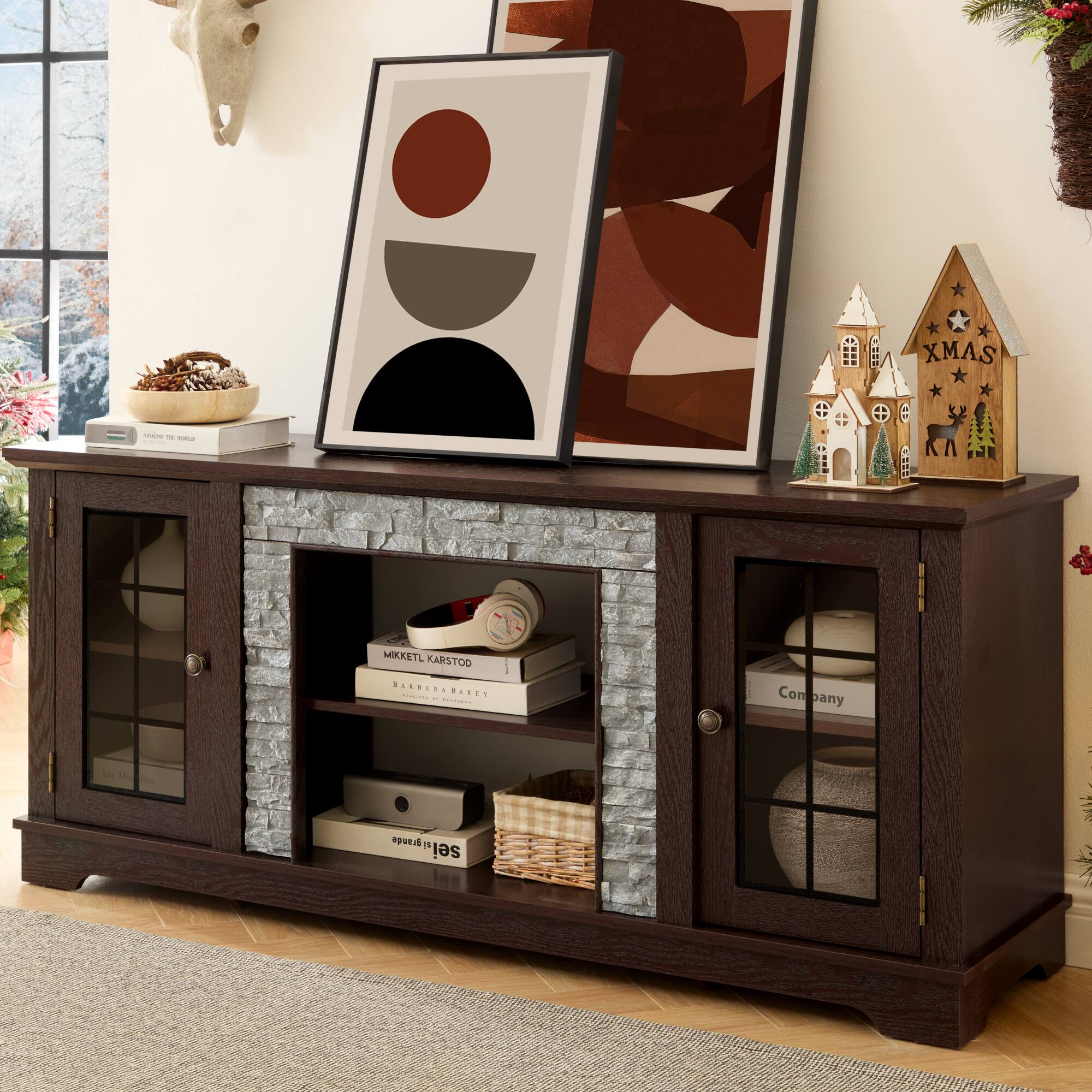 XMAS  
MIKKEL KARSTOD  
Company  
7 sei