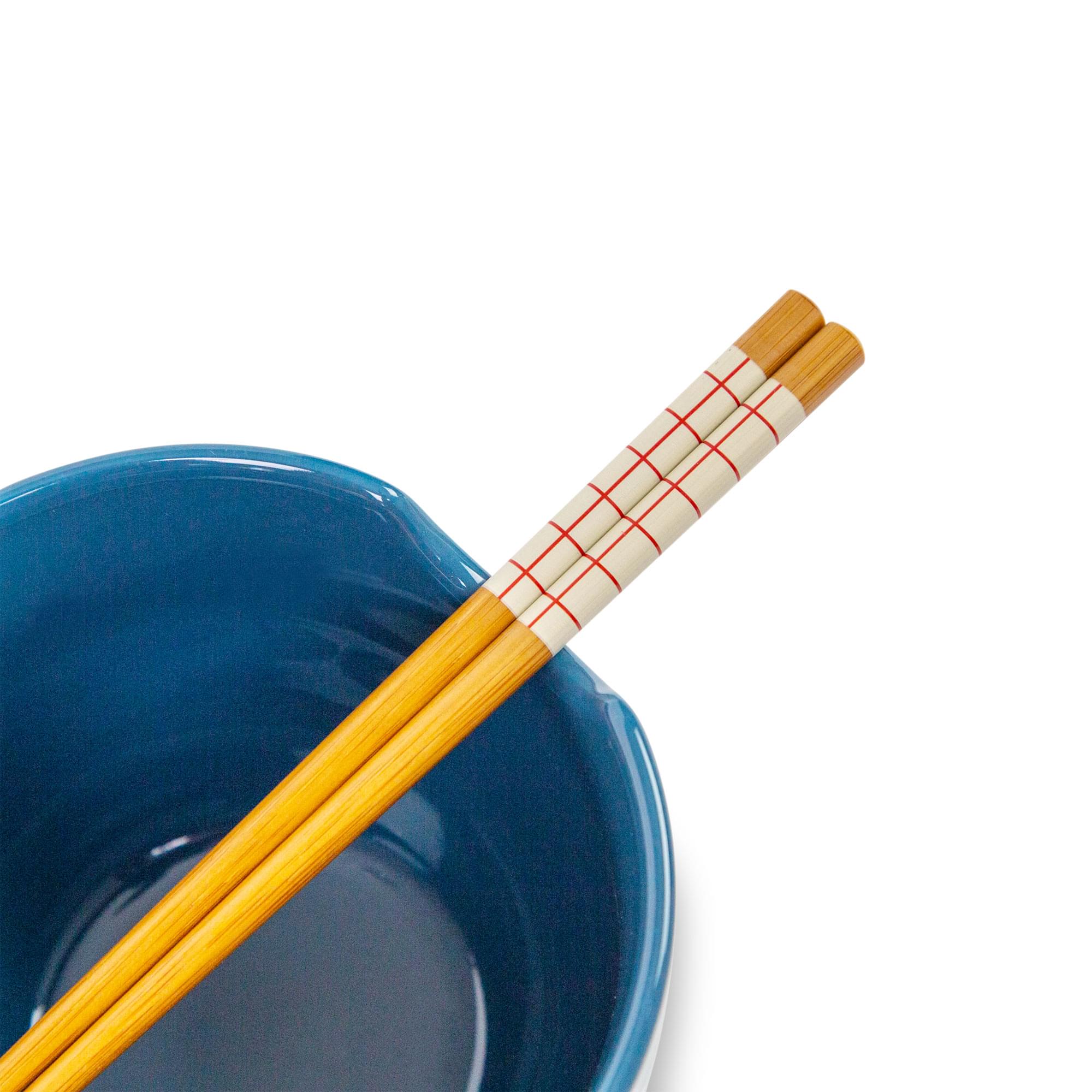 Alt View 10. Silver Buffalo - Disney Lady And The Tramp Serenade 20-Ounce Ceramic Ramen Bowl and Chopstick Set - Blue.