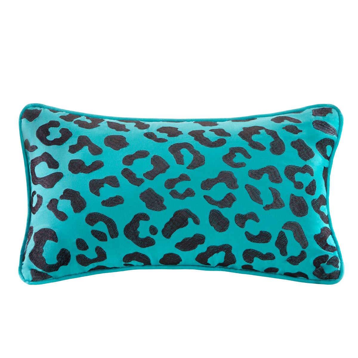 Alt View 3. Gracie Mills - Gracie Mills Butler 4-Piece Chic Leopard and Polka Dot Comforter Set - Teal.