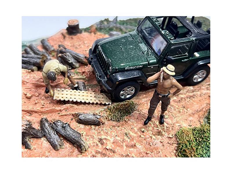 Angle. American Diorama - "4X4 Mechanics" 2 Piece Diecast Figure Set 1 for 1/43 Scale Models by American Diorama - Multi.