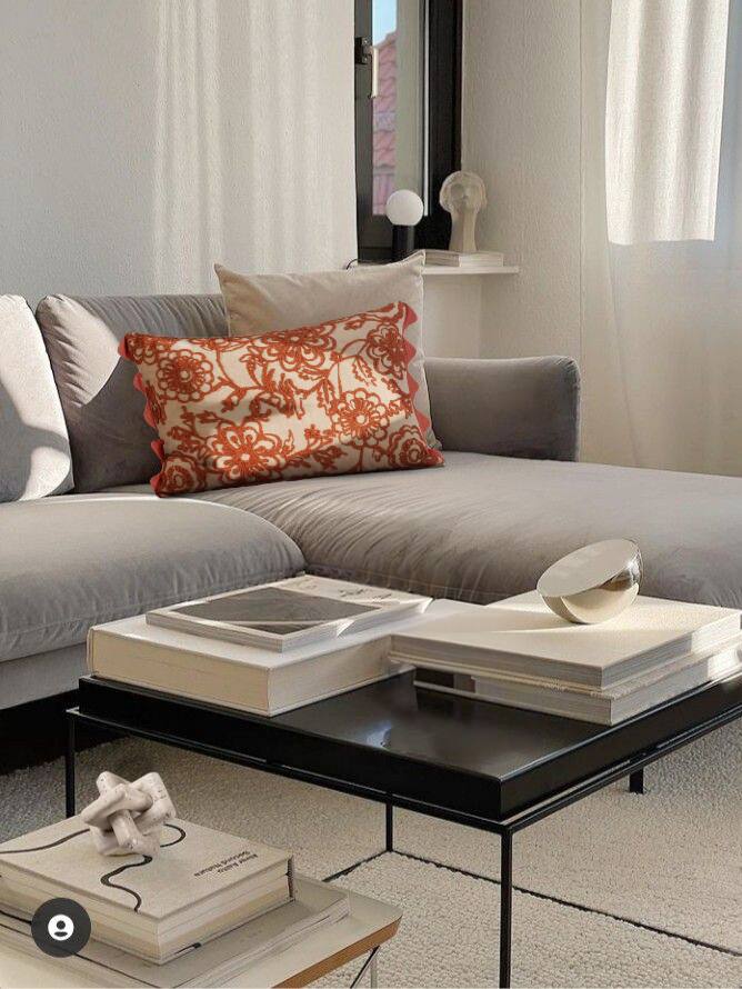 Back. GAURI KOHLI - Unnao Pillow - Multicolored.