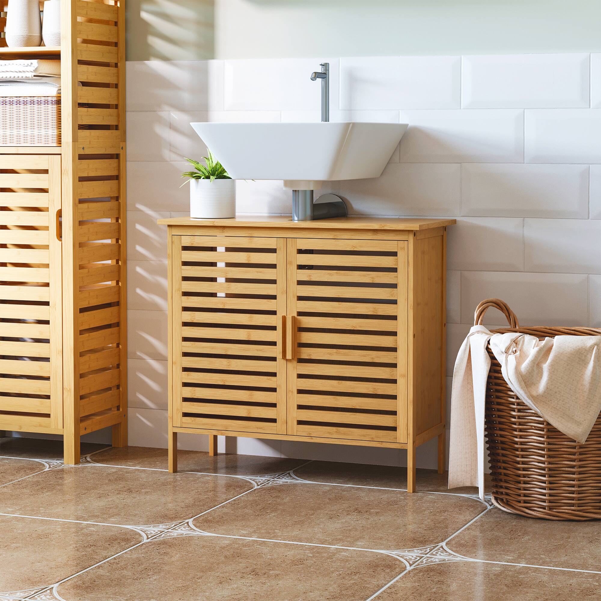 Angle. Homcom - Bamboo Under Sink Cabinet with 2 Slatted Doors, Freestanding Bathroom Sink Cabinet, Bathroom Vanity Cabinet - Natural Wood.