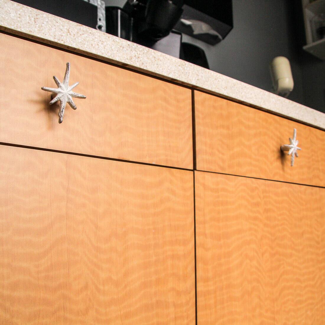 Alt View 7. Zeckos - Set of 6 Antique White Finish Mid Century Modern Starburst Drawer Pulls Knobs - White.