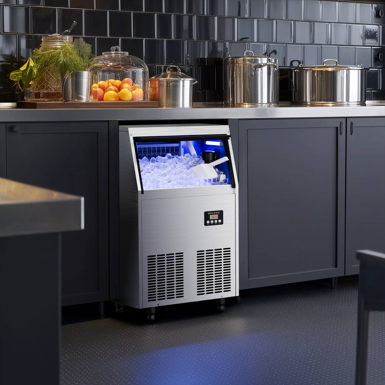 The text on the image is:

"KÄRKKÄ"