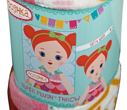 COSHKa

MOOSHka

SOFT & WARM

MOOSHka

SUPER PLUSH™ THROW