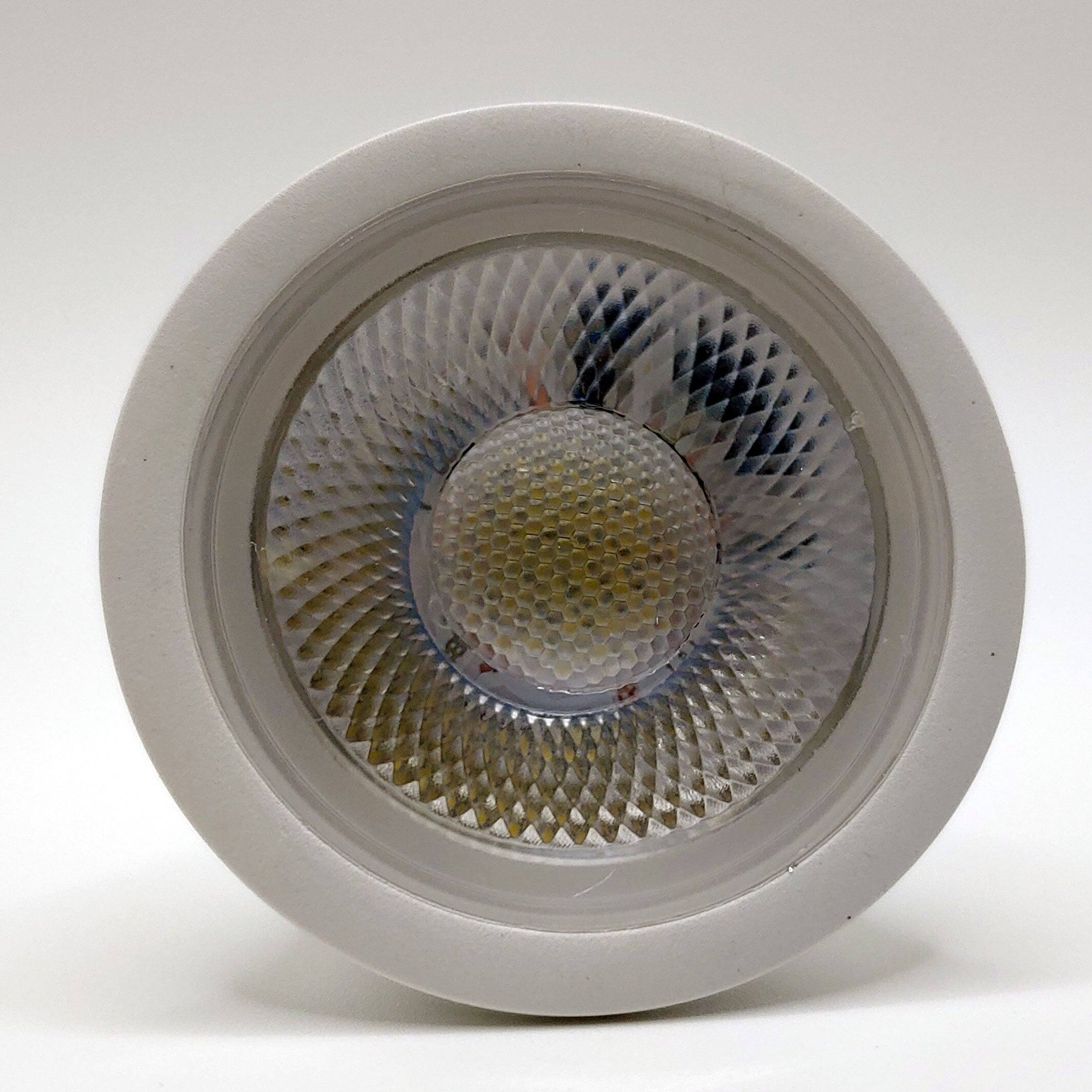 Alt View 4. VIRIBRIGHT - 35-Watt EQ 4W MR16 GU10 Dimmable 310lm LED Reflector Light Bulb, 6000K (6-Pack) - White.