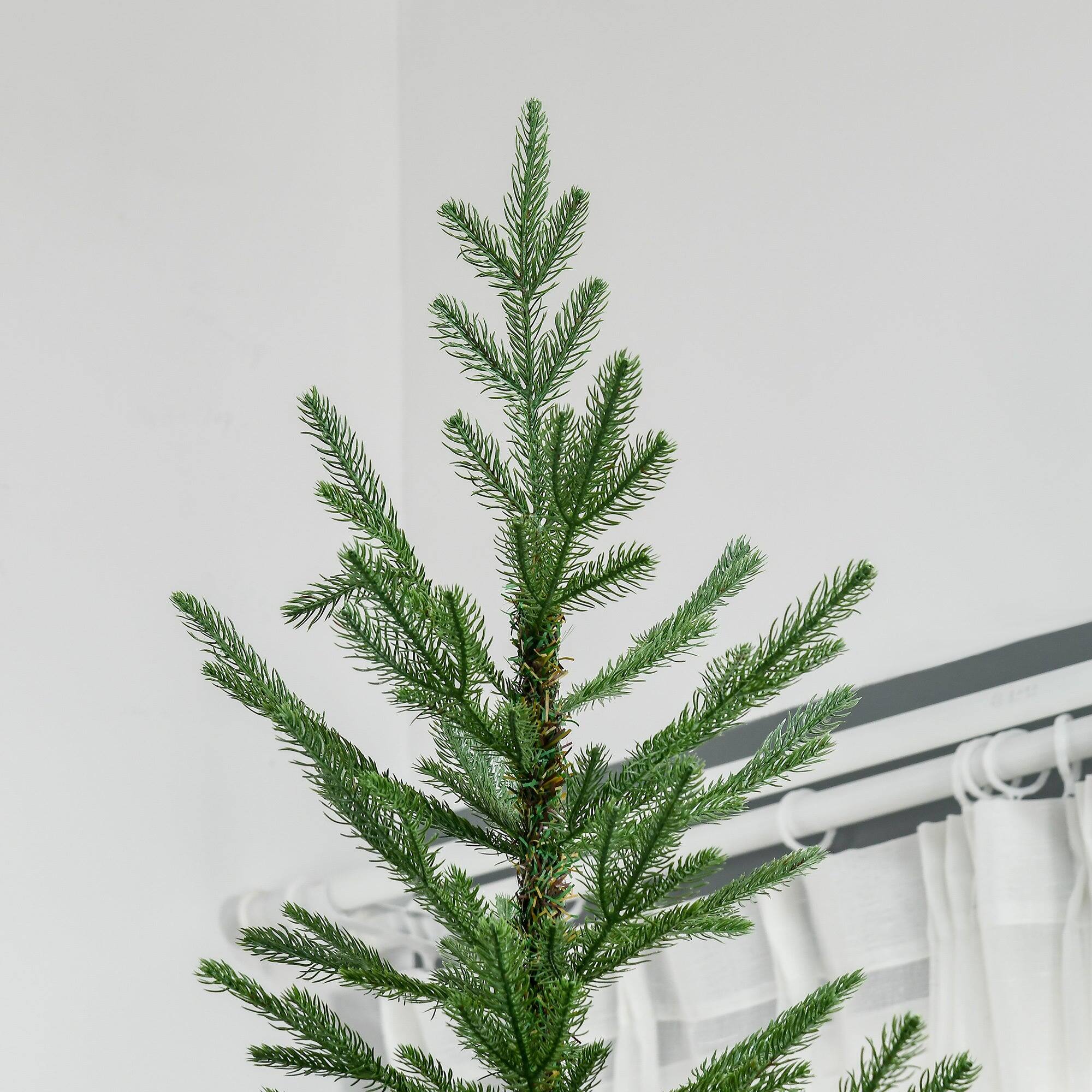 Back. BreeBe - 9 Foot Artificial Christmas Tree - Green.