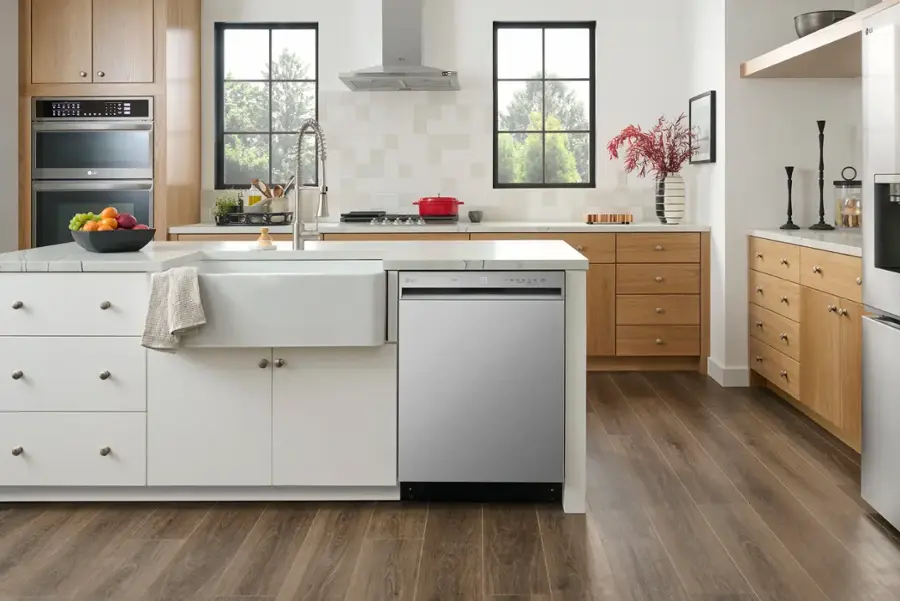 Alt View 27. LG - 24" Front Control Built-In Stainless Steel Tub Dishwasher with QuadWash and 50 dba - Stainless Steel.