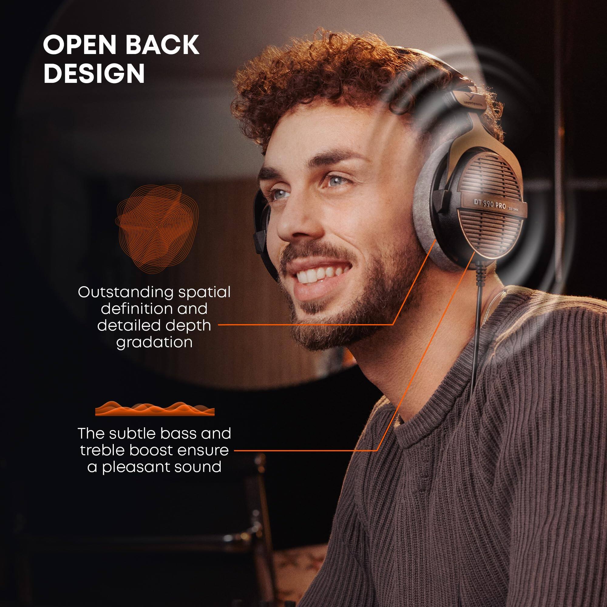 OPEN BACK DESIGN
DT 990 PRO
Outstanding spatial definition and detailed depth gradation
The subtle bass and treble boost ensure a pleasant sound