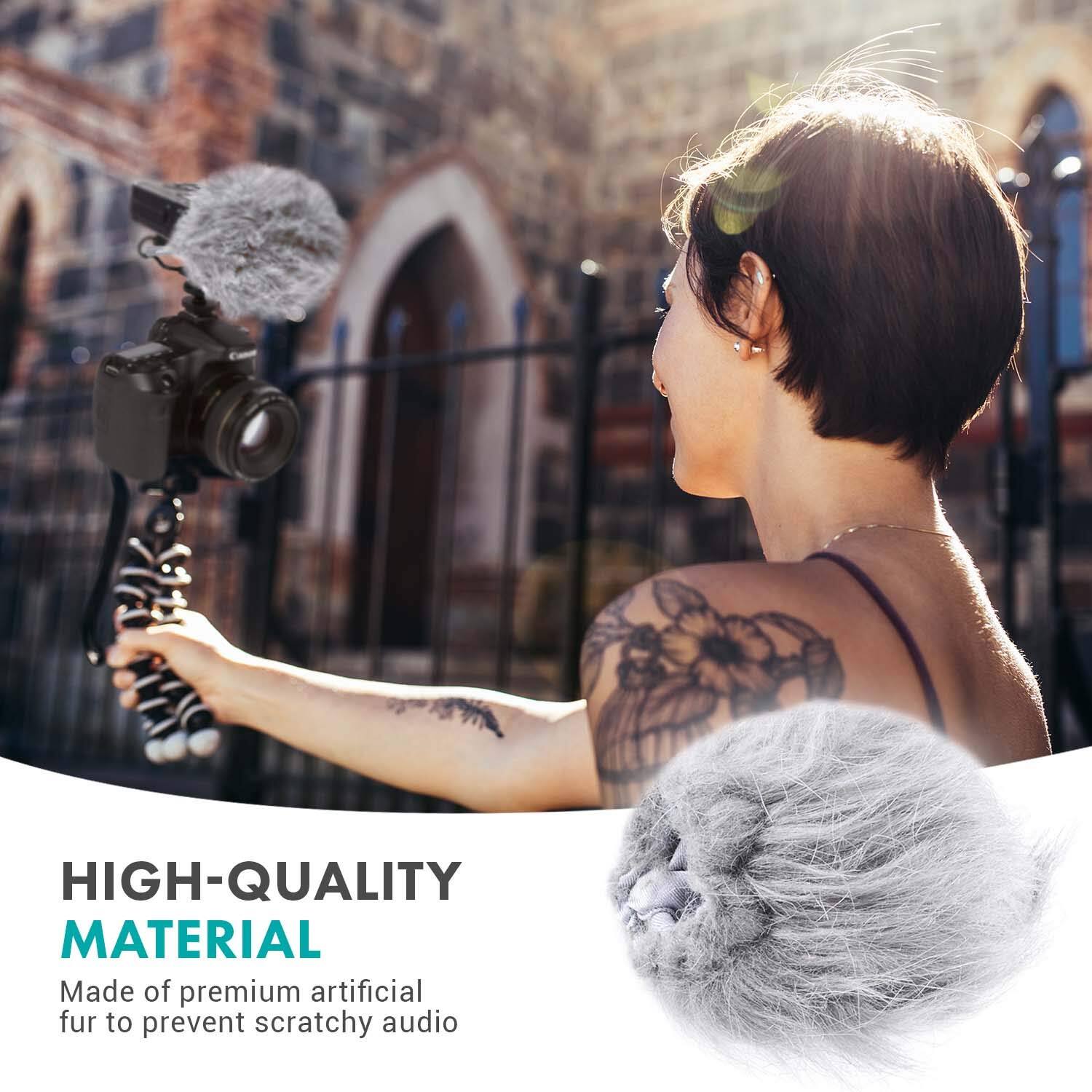 HIGH-QUALITY MATERIAL  
Made of premium artificial fur to prevent scratchy audio