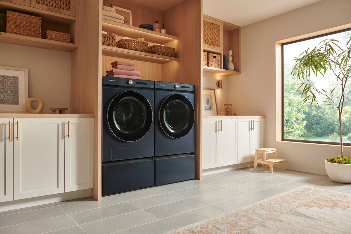 Alt View 24. Samsung - Open Box BESPOKE 7.6 Cu. Ft. Stackable Smart Gas Dryer with Steam and AI Optimal Dry - Brushed Navy.
