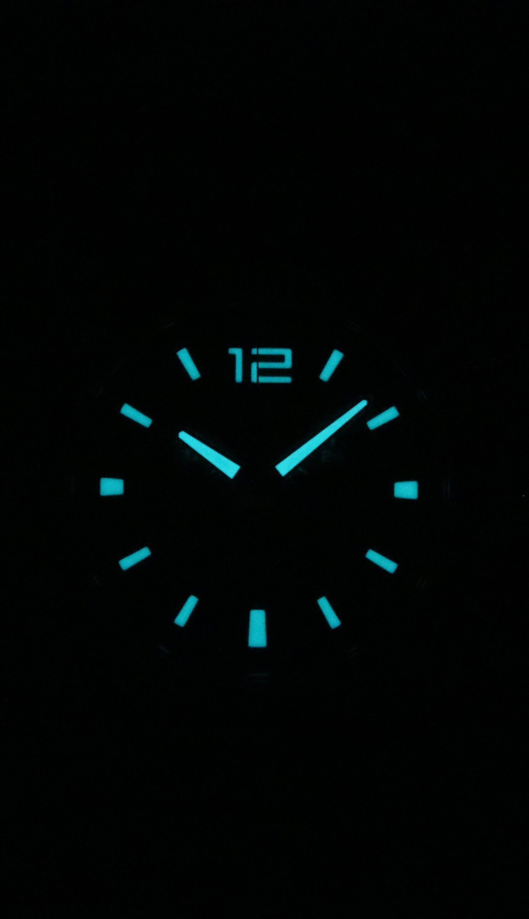 Angle. Citizen - Eco-Drive Chronograph Stainless Steel Green Dial CA4640-50X 100M Men's Watch - Green.