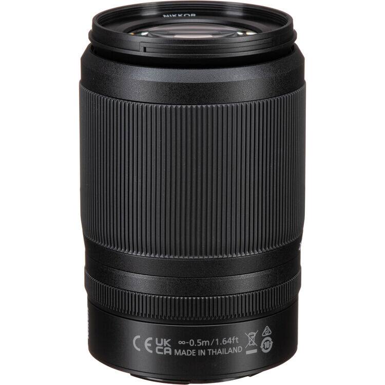 NIKKOR  
CE UK  
0-0.5m/1.64ft  
CA  
MADE IN THAILAND