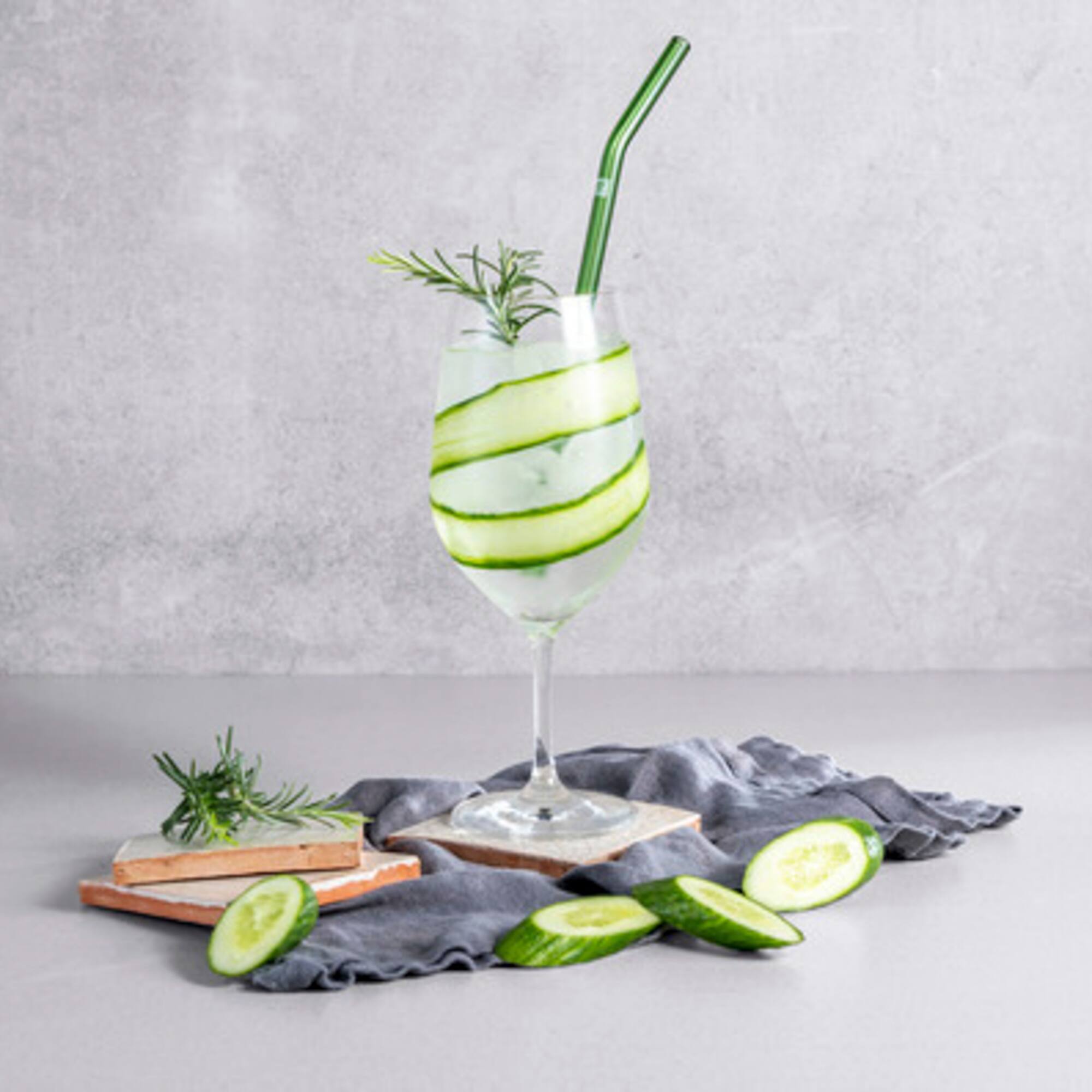 Alt View 2. ZWILLING - ZWILLING Sorrento 5-pc Bent Glass Straw Set - Multi Color - Multi.